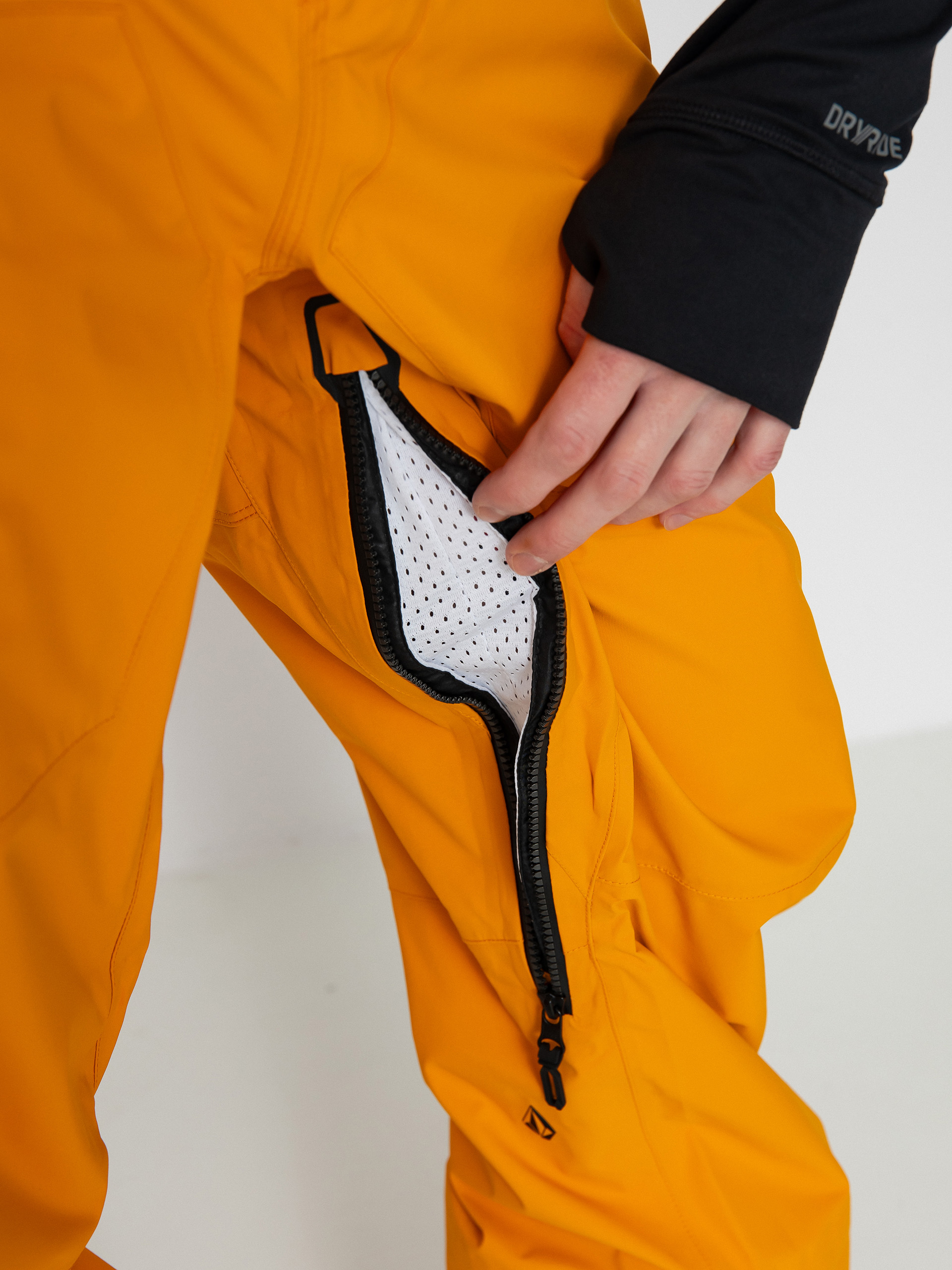 Pentru bărbați Pantaloni pentru snowboard Volcom Guide Gore Tex (gold)