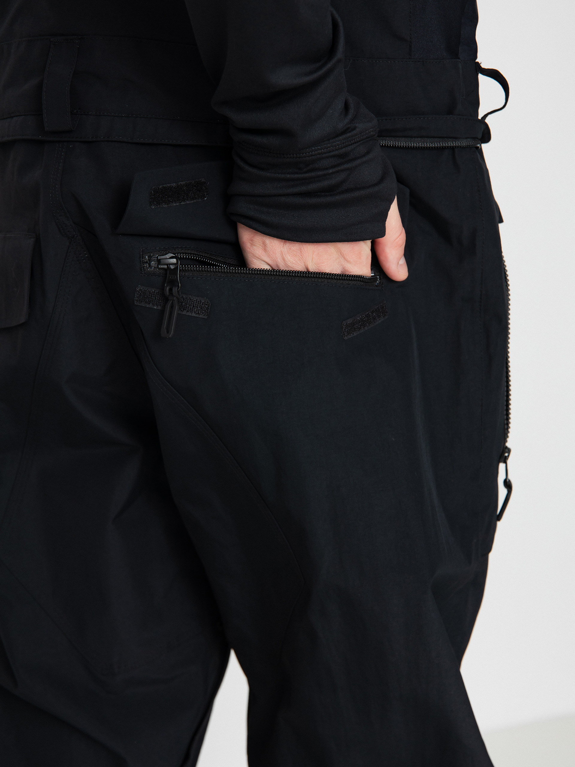 Pentru bărbați Pantaloni pentru snowboard Volcom Rain Gore Tex Bib Overall (black)