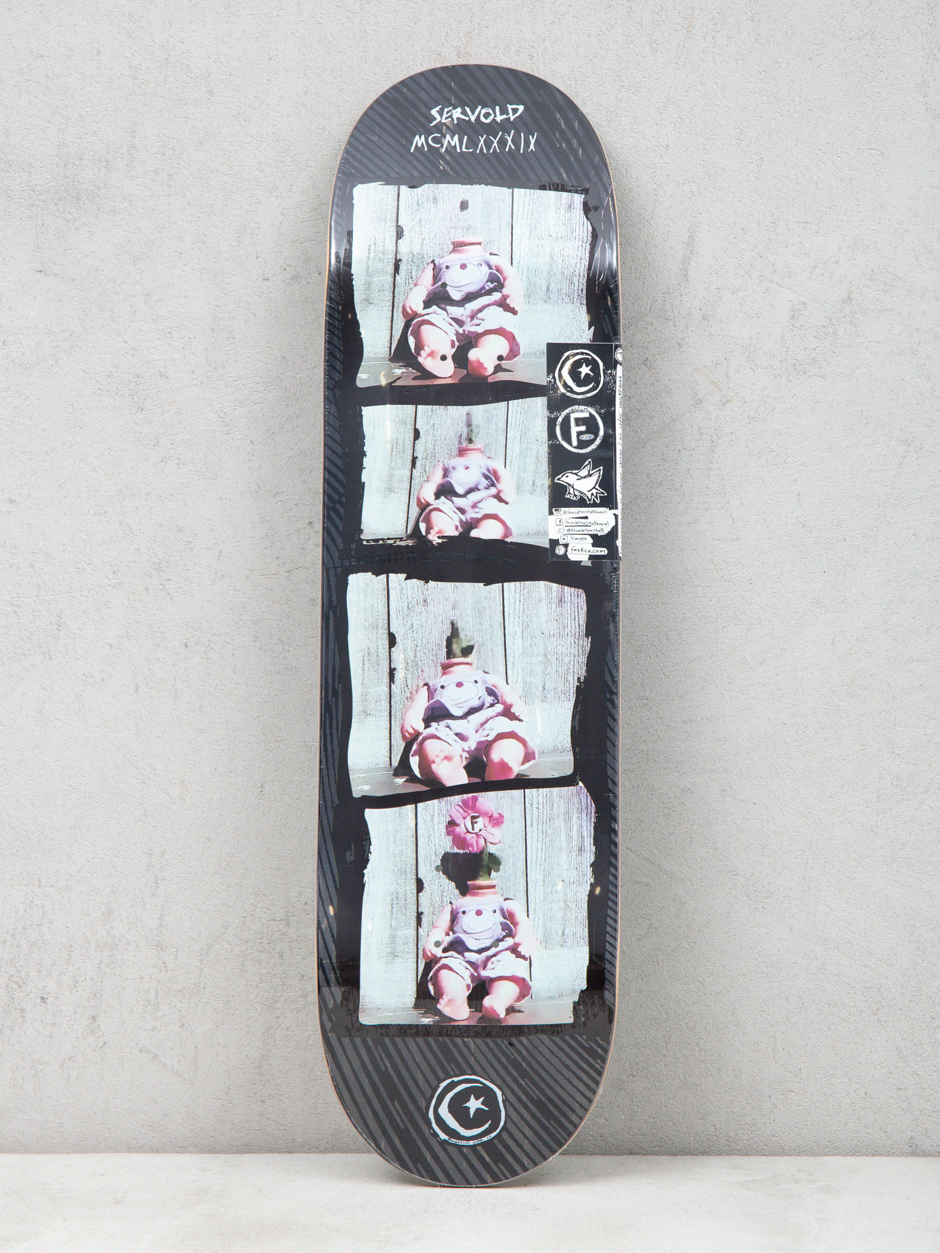 Placă Foundation Servold Doll Head (black)