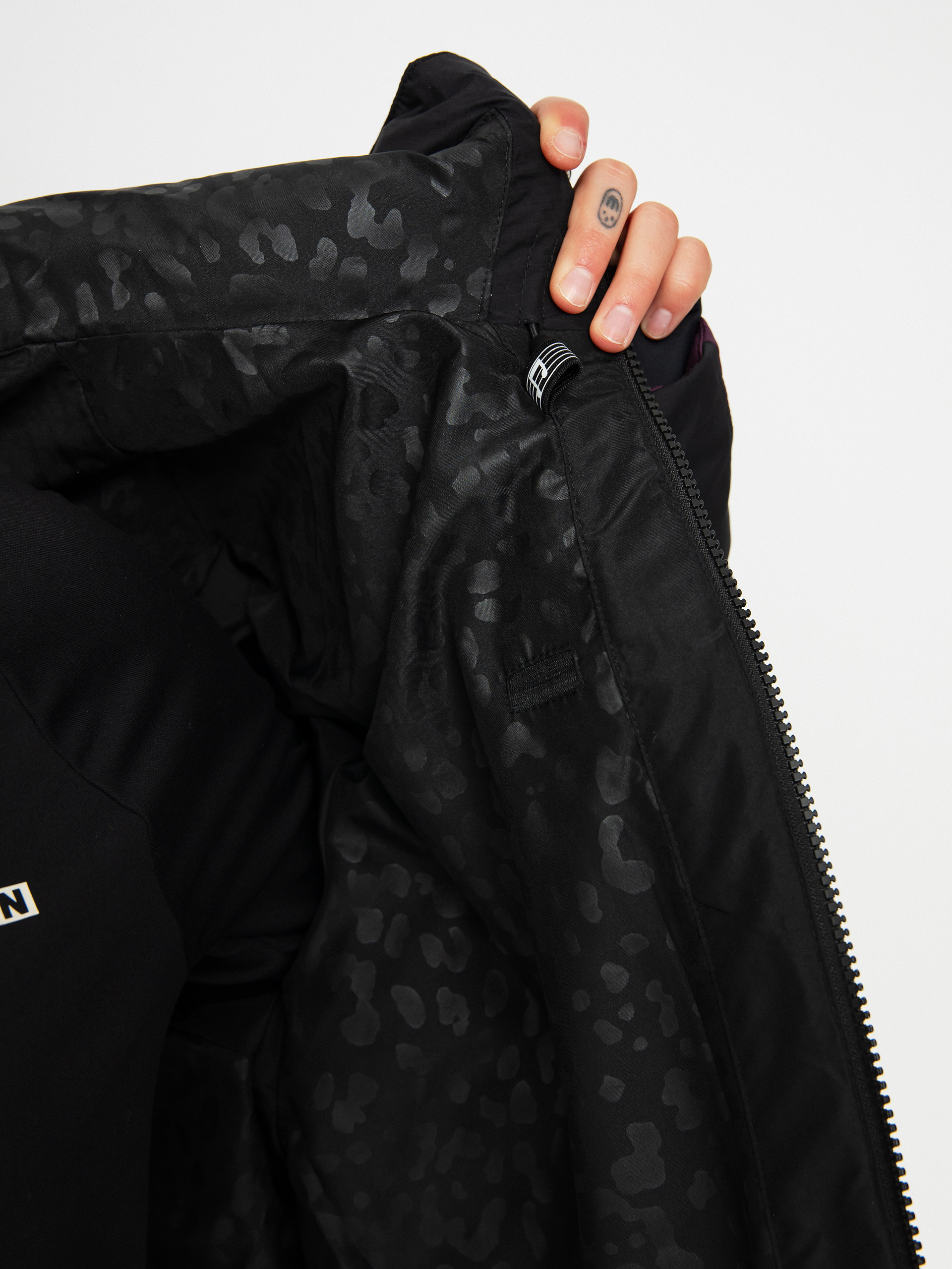 Pentru femei Geacă de snowboard Volcom Puffleup (blackberry)