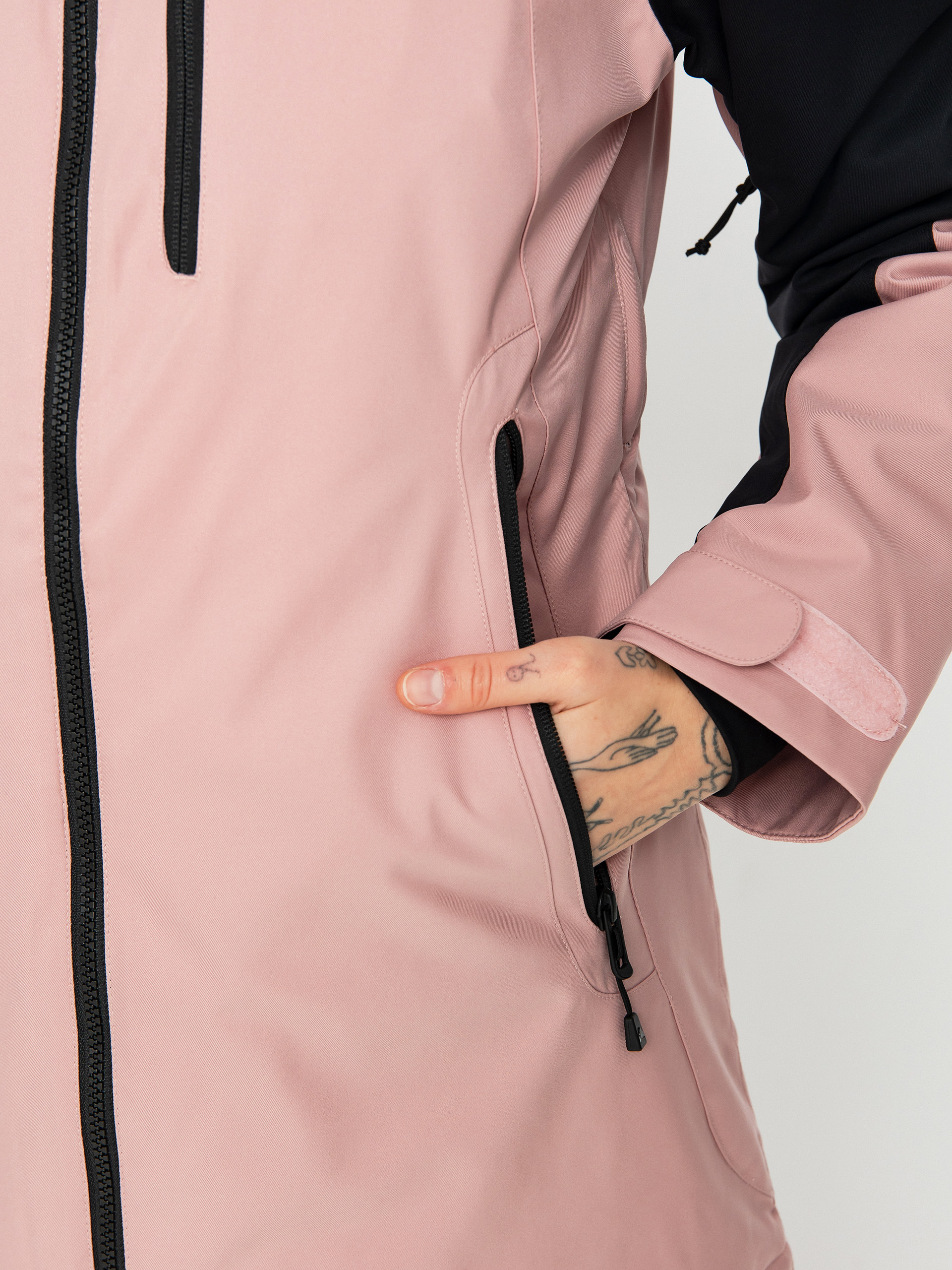 Pentru femei Geacă de snowboard Burton Lelah (true black/powder blush)