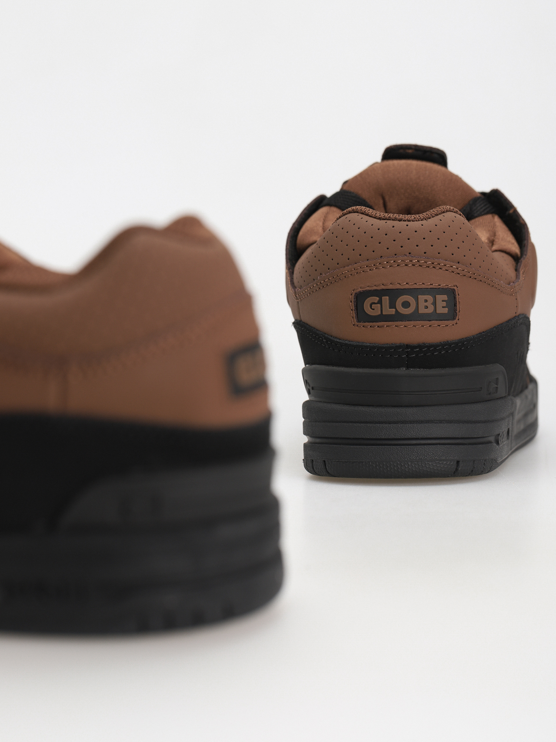 Pantofi Globe Fusion (otter/black)