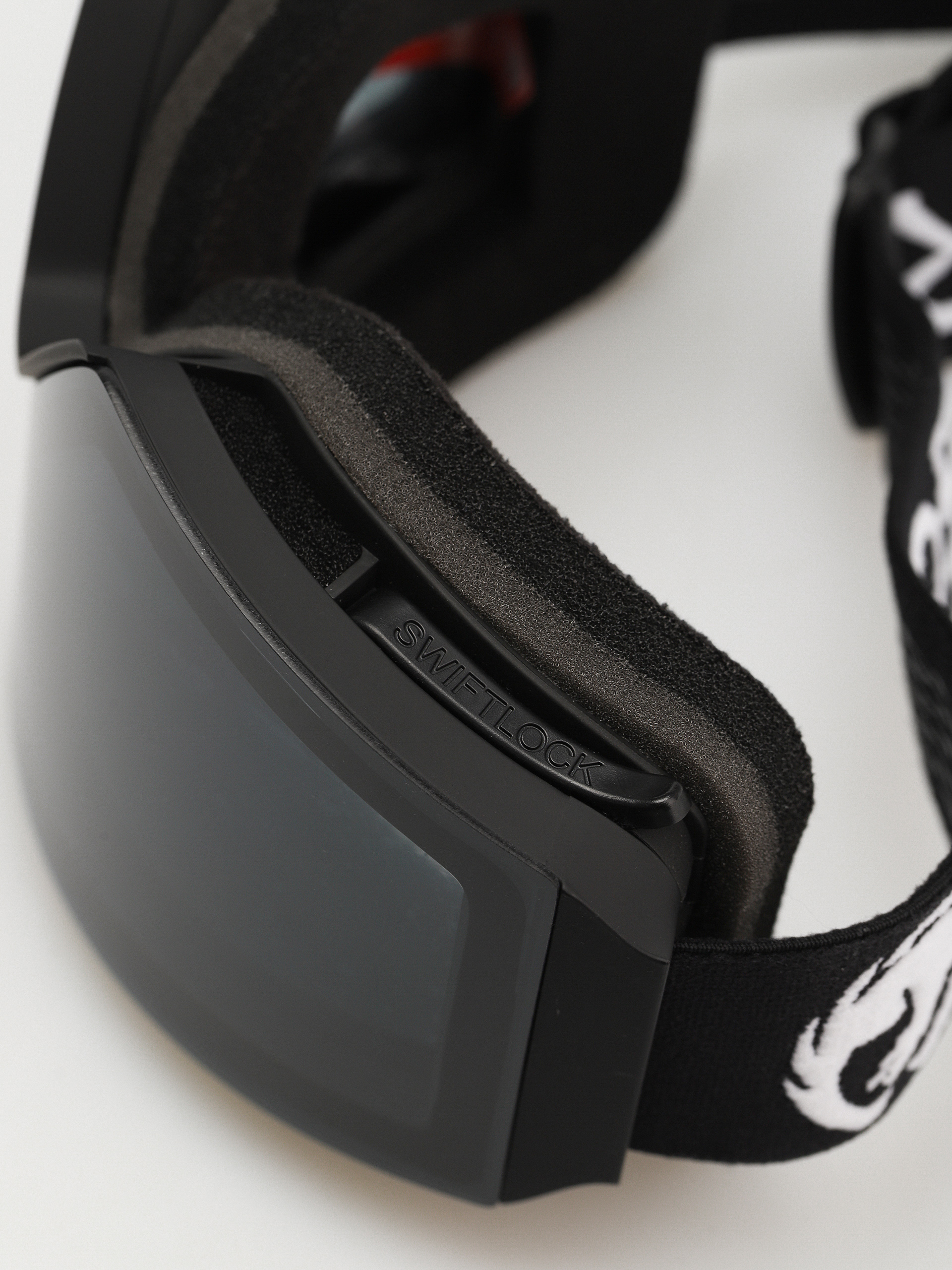 Ochelari pentru snowboard Dragon RVX MAG OTG (classicblack/lumalens dark smoke/lumalens light rose)