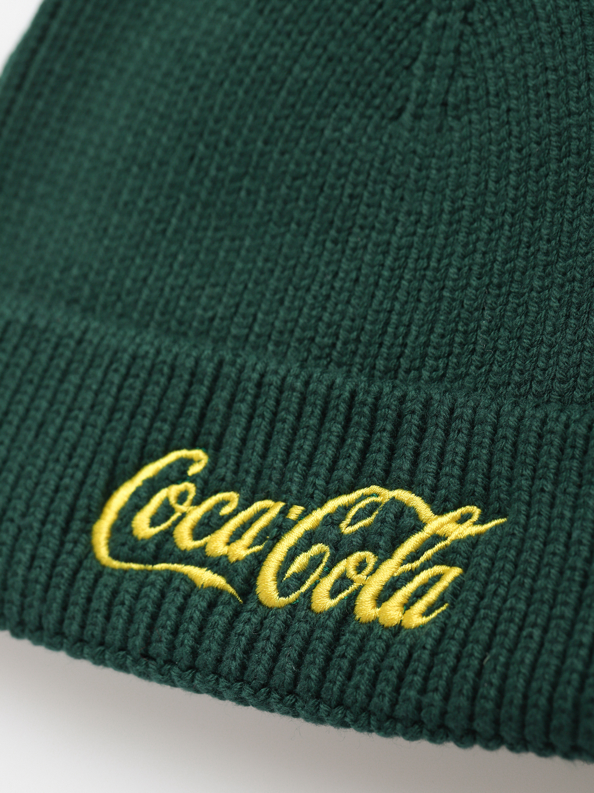 Căciulă Champion X Coca Cola Beanie Cap 806015 (hlg)