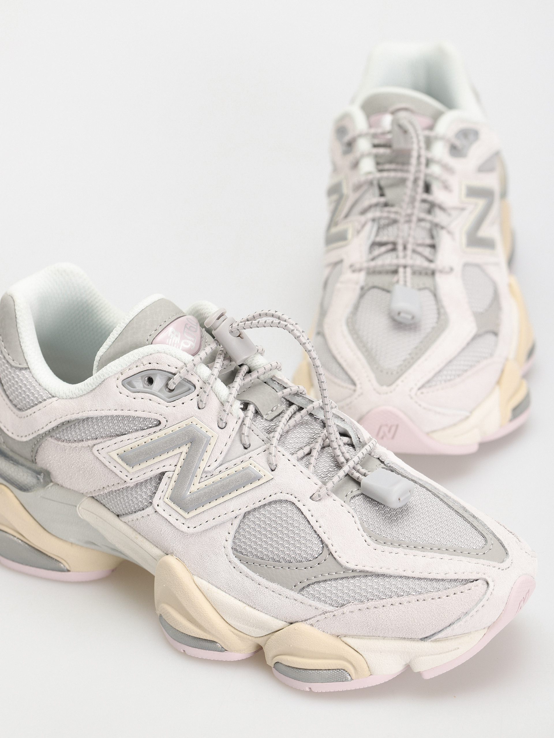 Pantofi New Balance 9060 (grey matter)