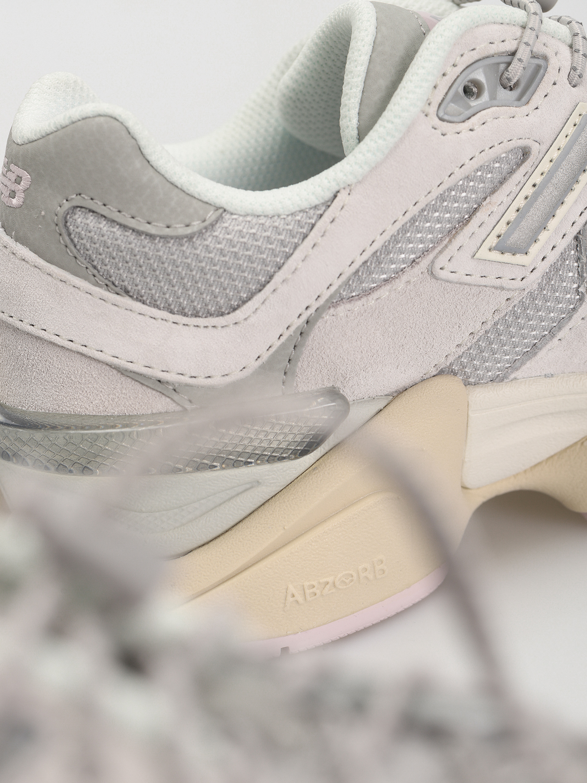 Pantofi New Balance 9060 (grey matter)