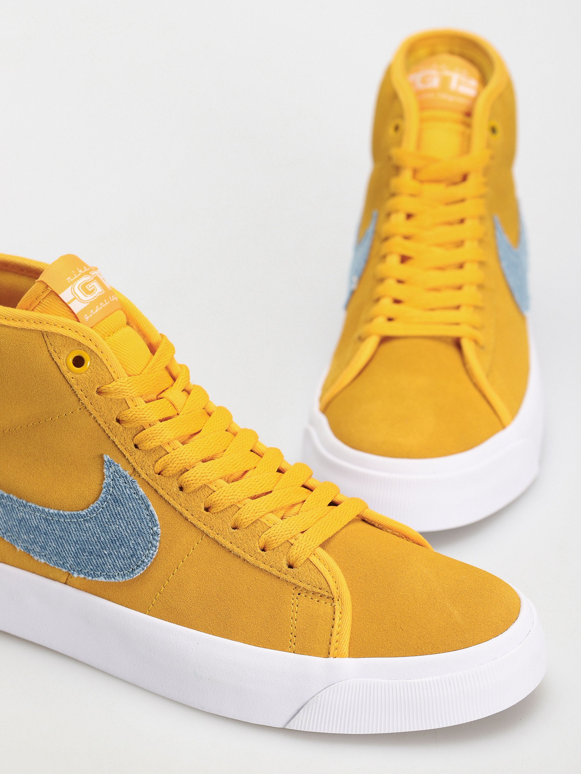 Pantofi Nike SB Zoom Blazer Mid Pro GT (university gold/game royal)