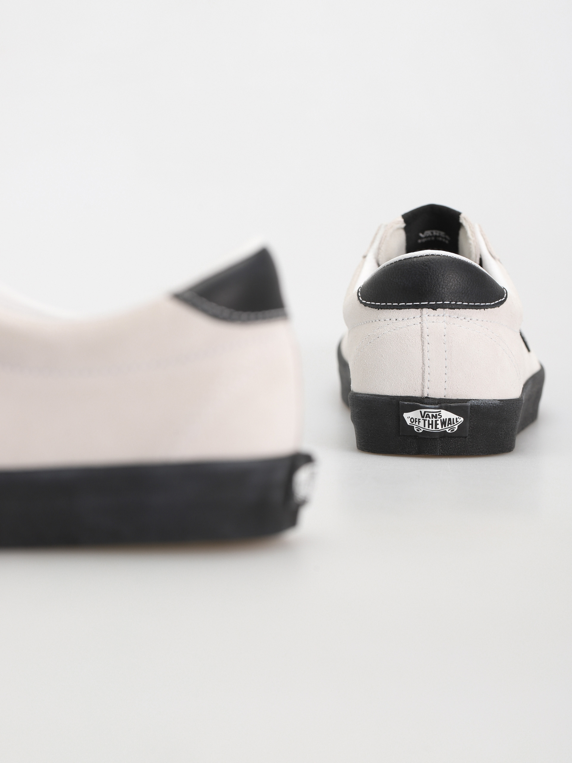 Pantofi Vans Sport Low (suede white/black)