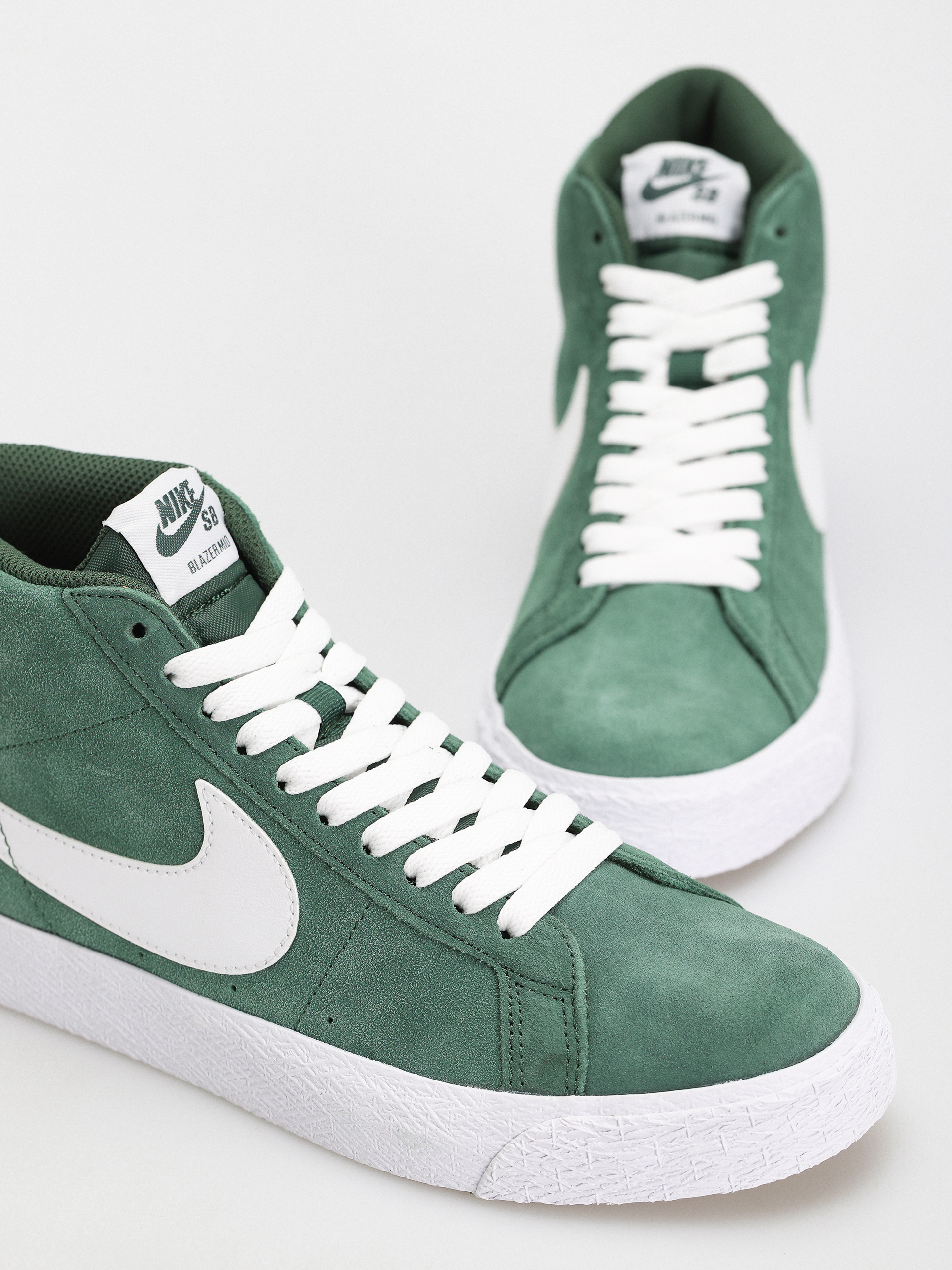 Pantofi Nike SB Zoom Blazer Mid (fir/white fir white)