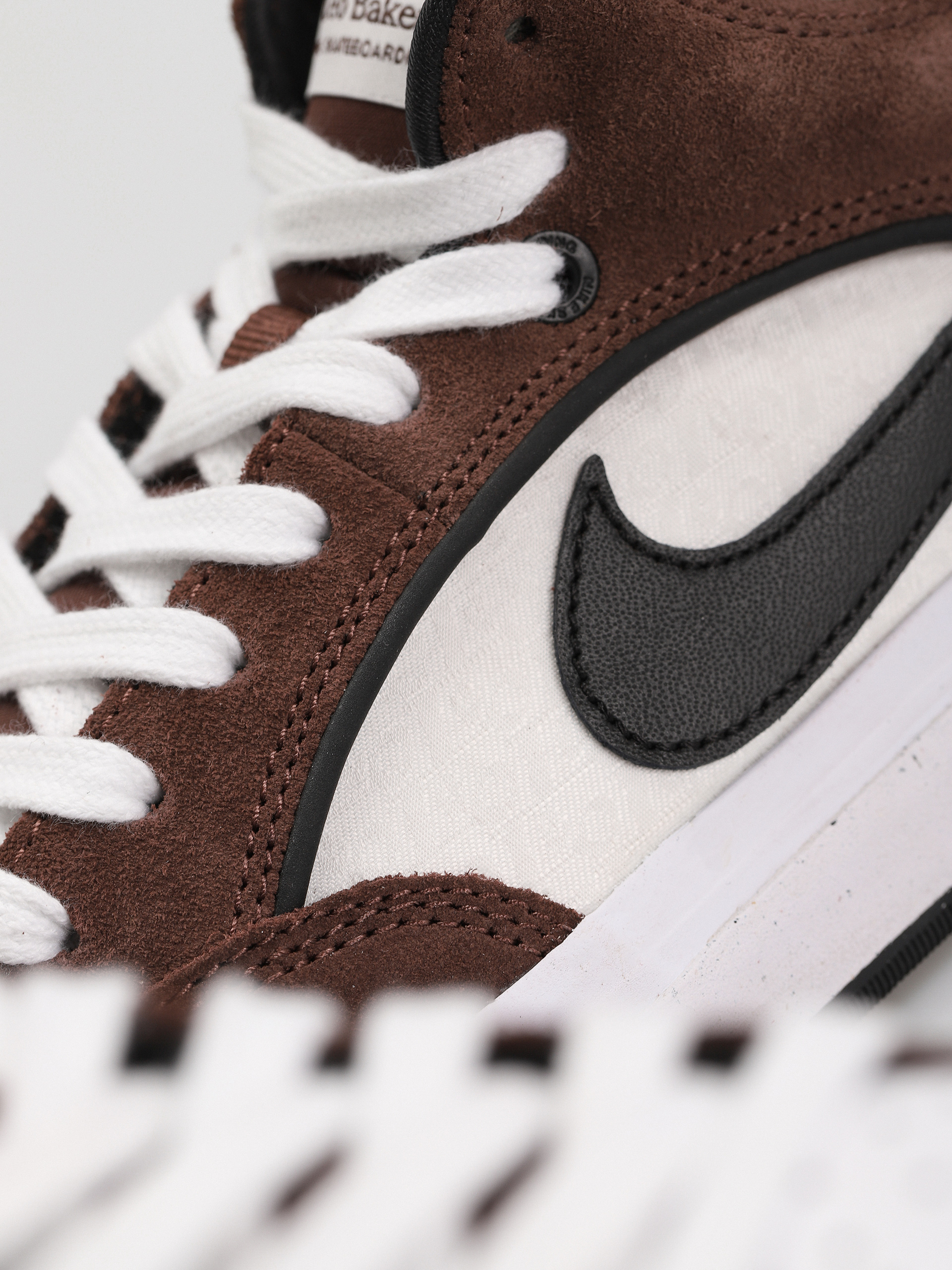 Pantofi Nike SB React Leo (lt chocolate/black white black)