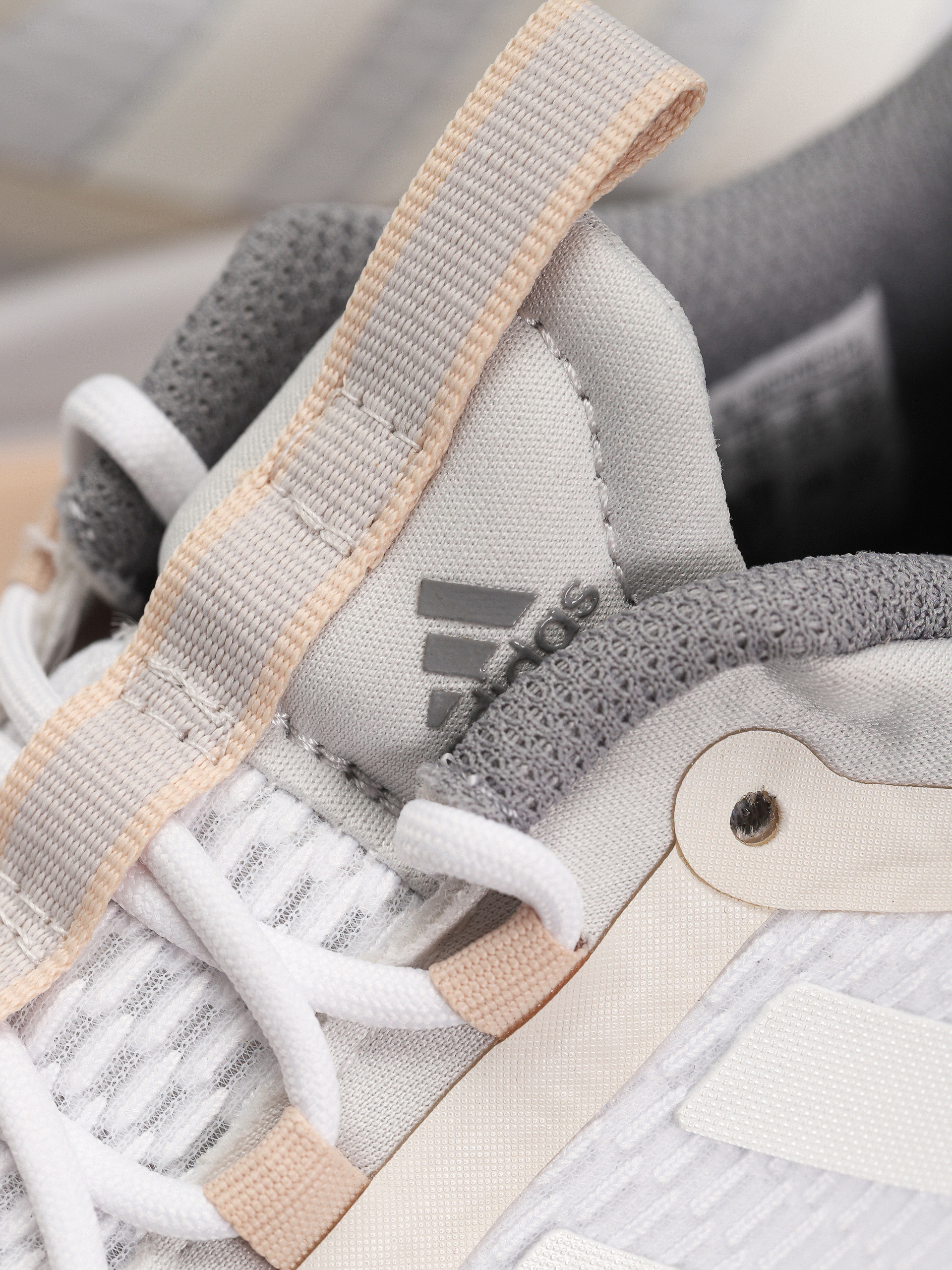 Pantofi adidas AlphaBounce + Wmn (ftwwht/zeromt/grethr)