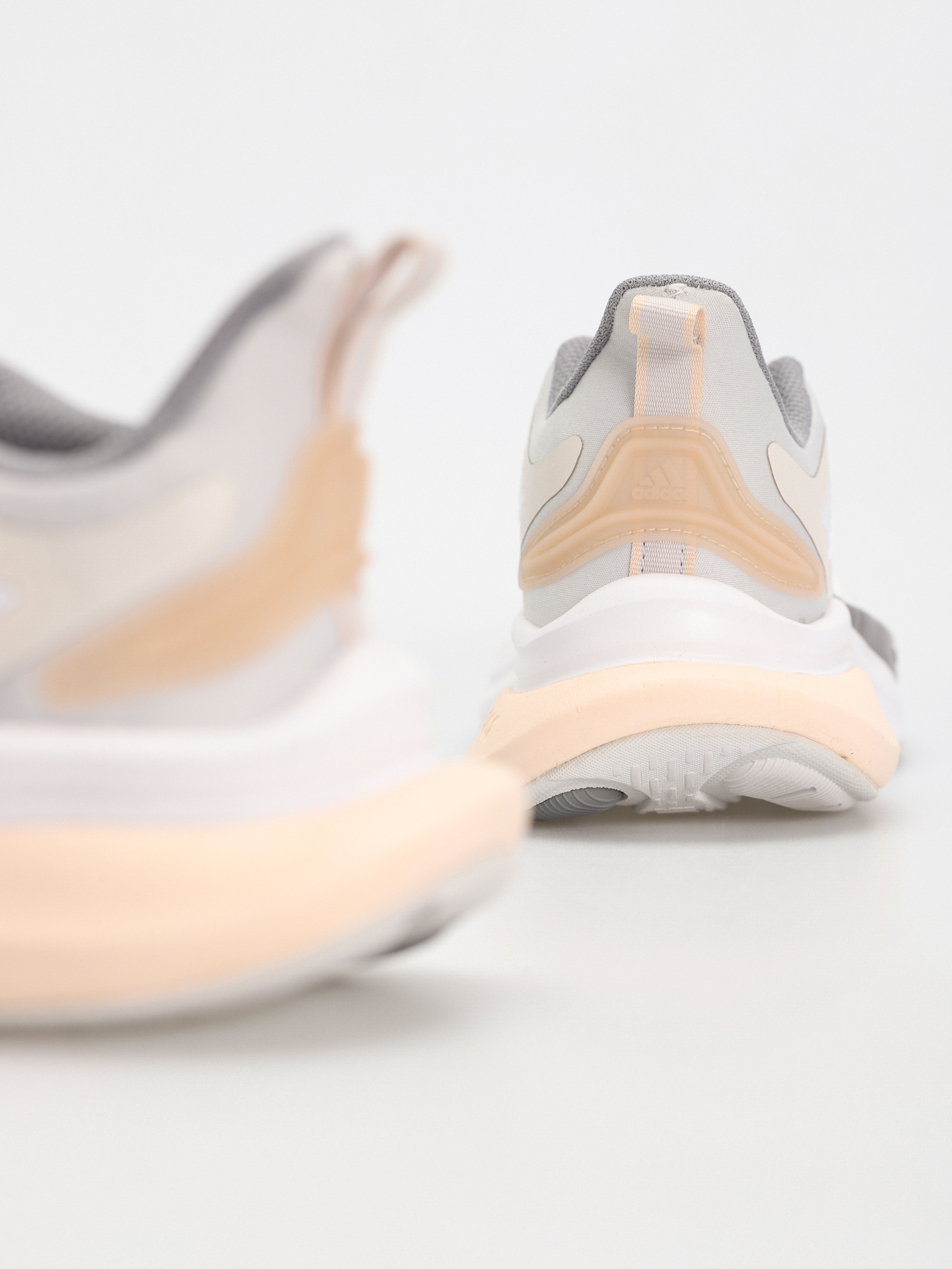 Pantofi adidas AlphaBounce + Wmn (ftwwht/zeromt/grethr)