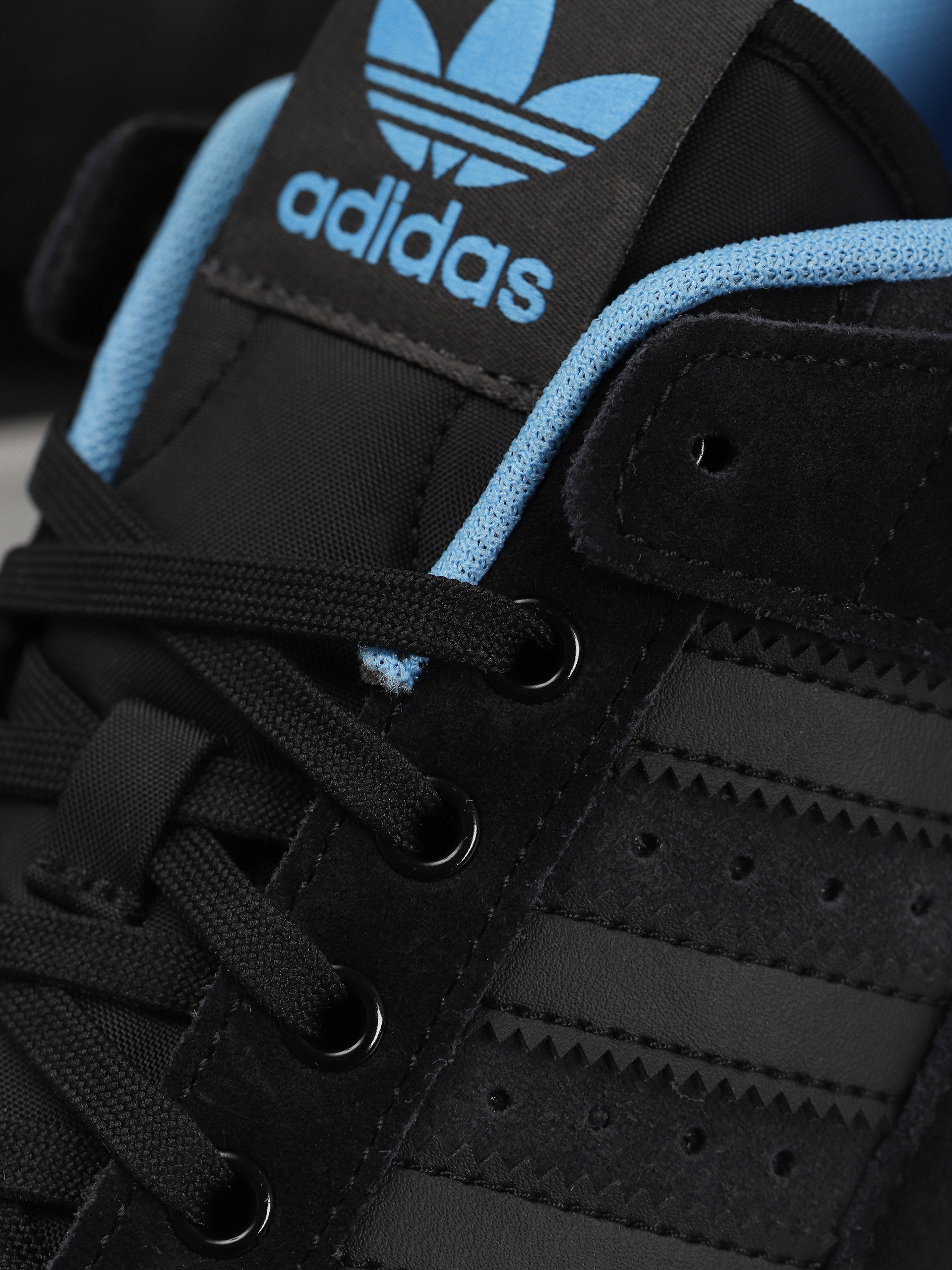 Pantofi adidas Forum 84 Low ADV (cblack/blubrs/carbon)