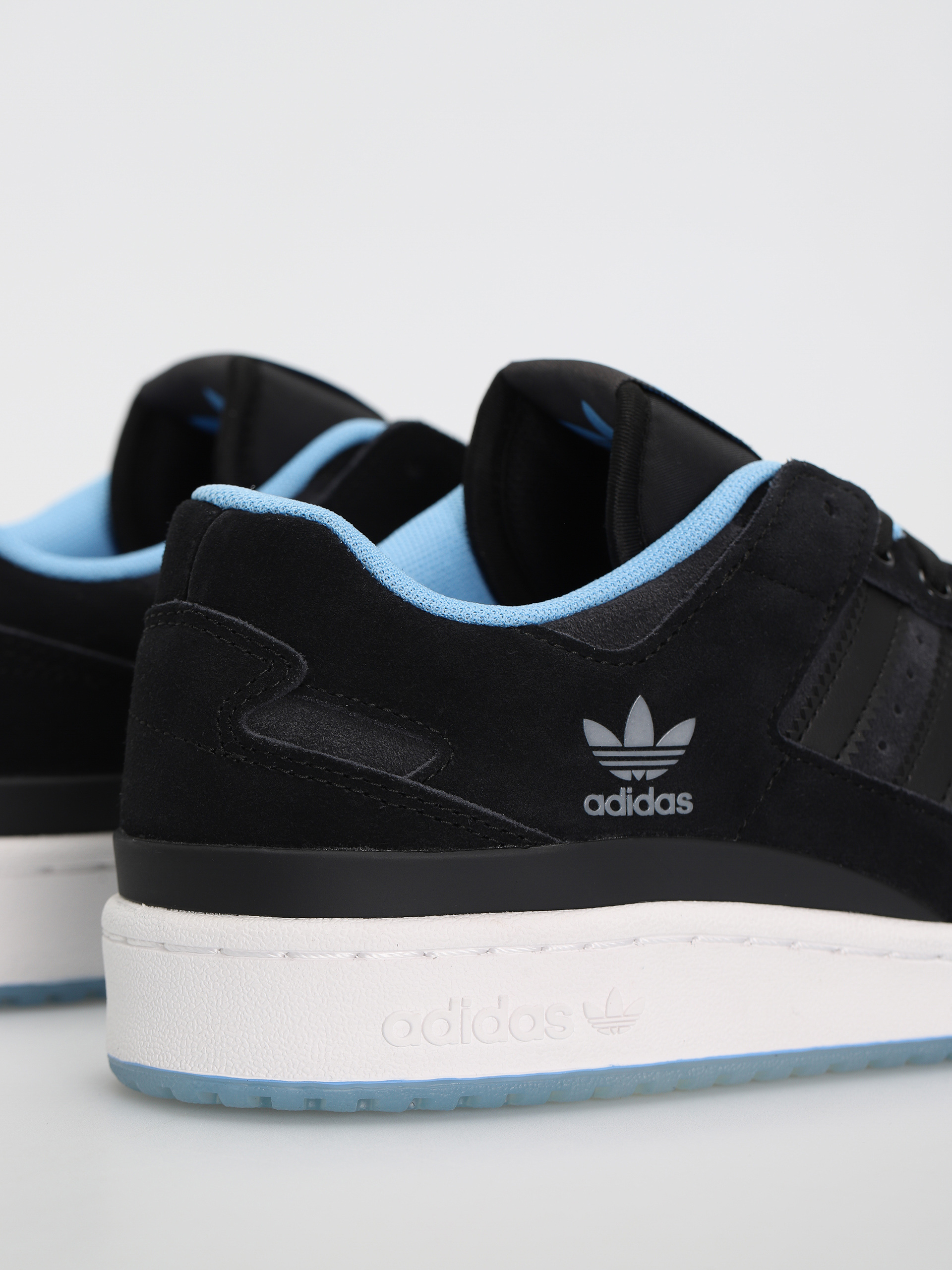 Pantofi adidas Forum 84 Low ADV (cblack/blubrs/carbon)