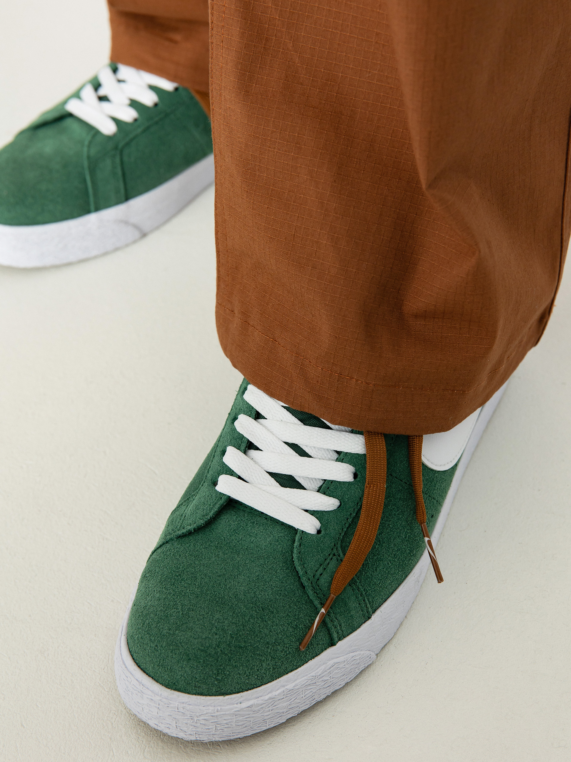 Pantaloni Nike SB Kearny Cargo (lt british tan)