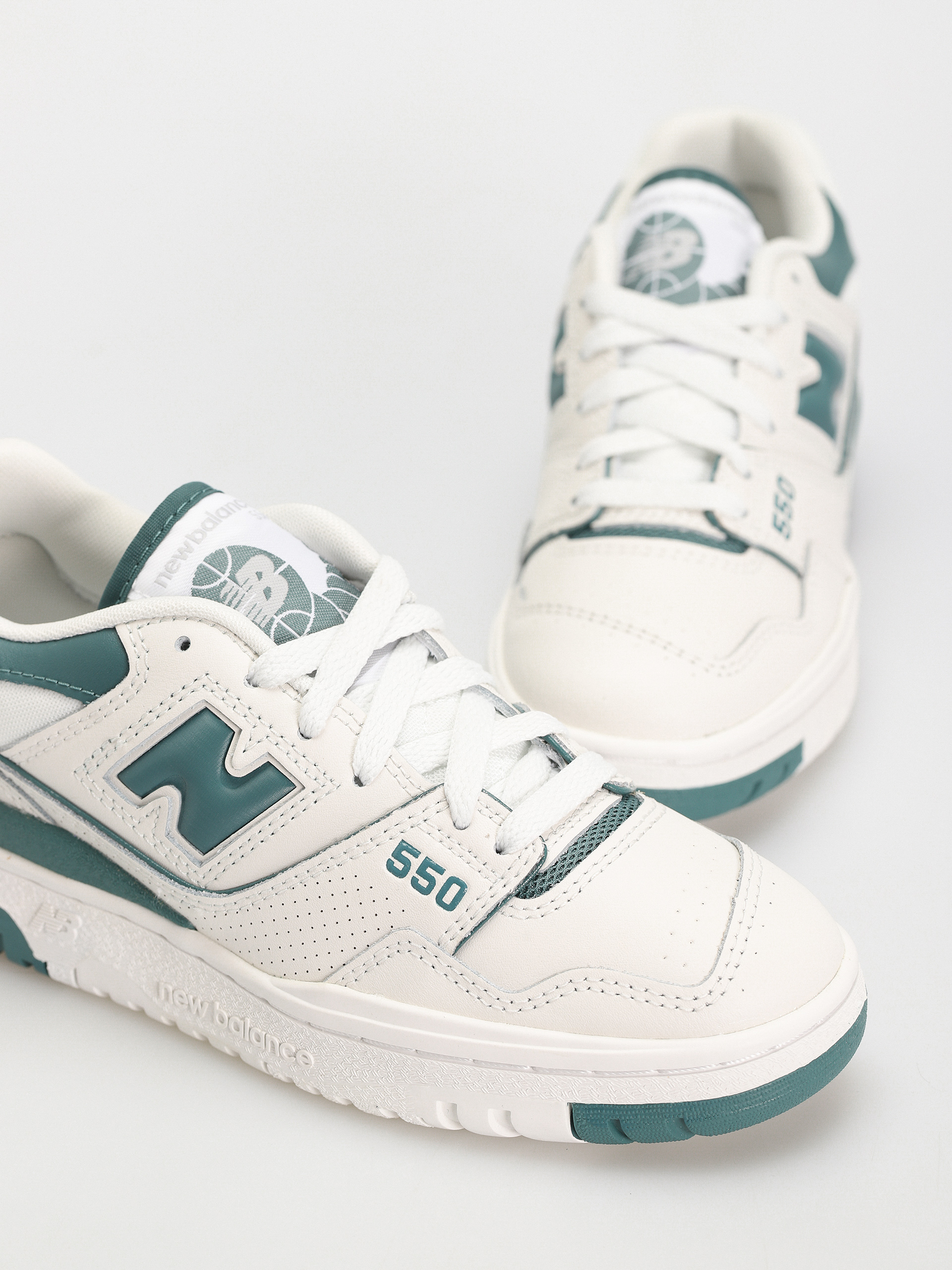 Pantofi New Balance 550 Wmn (reflection new spruce)