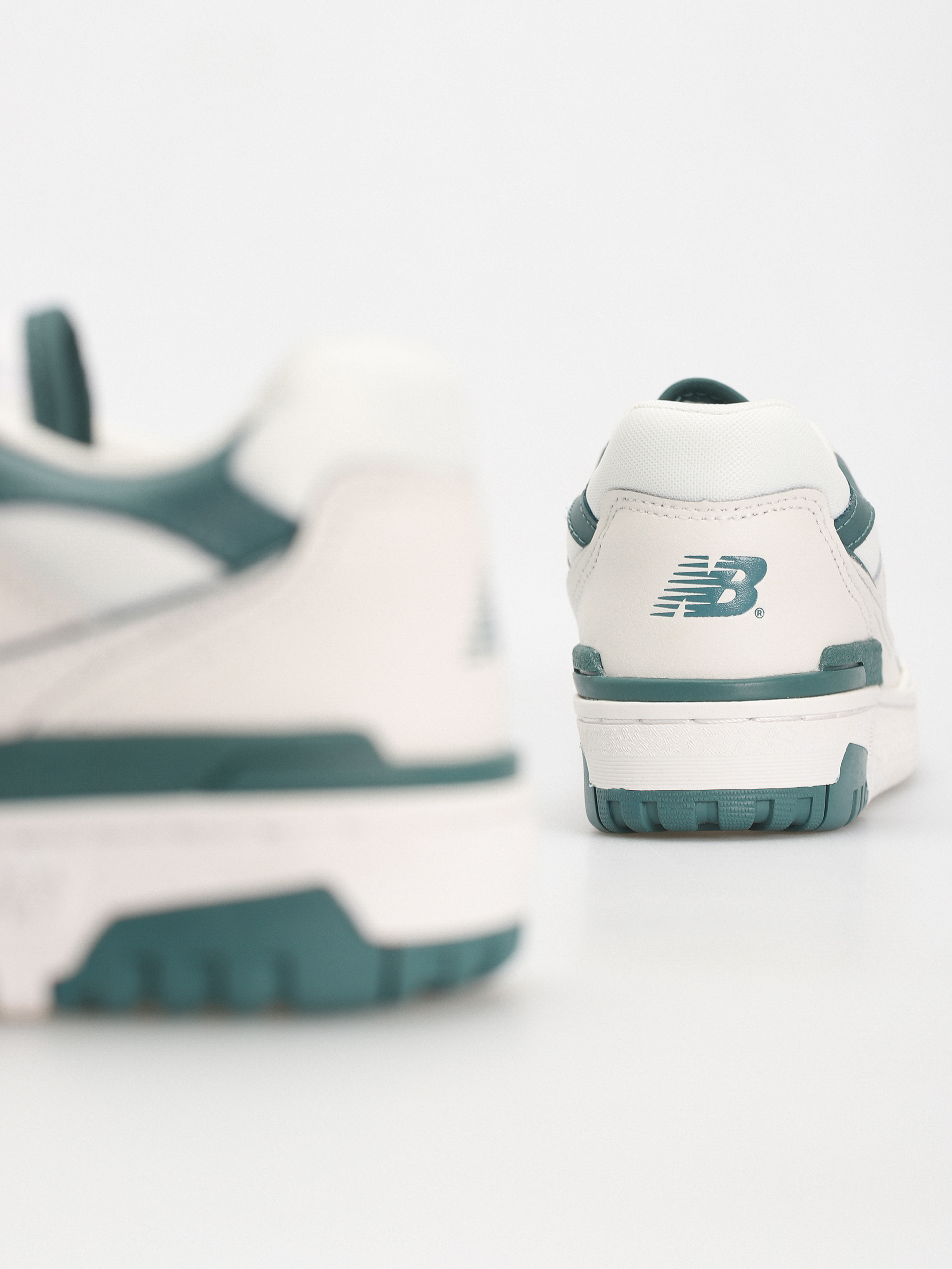 Pantofi New Balance 550 Wmn (reflection new spruce)