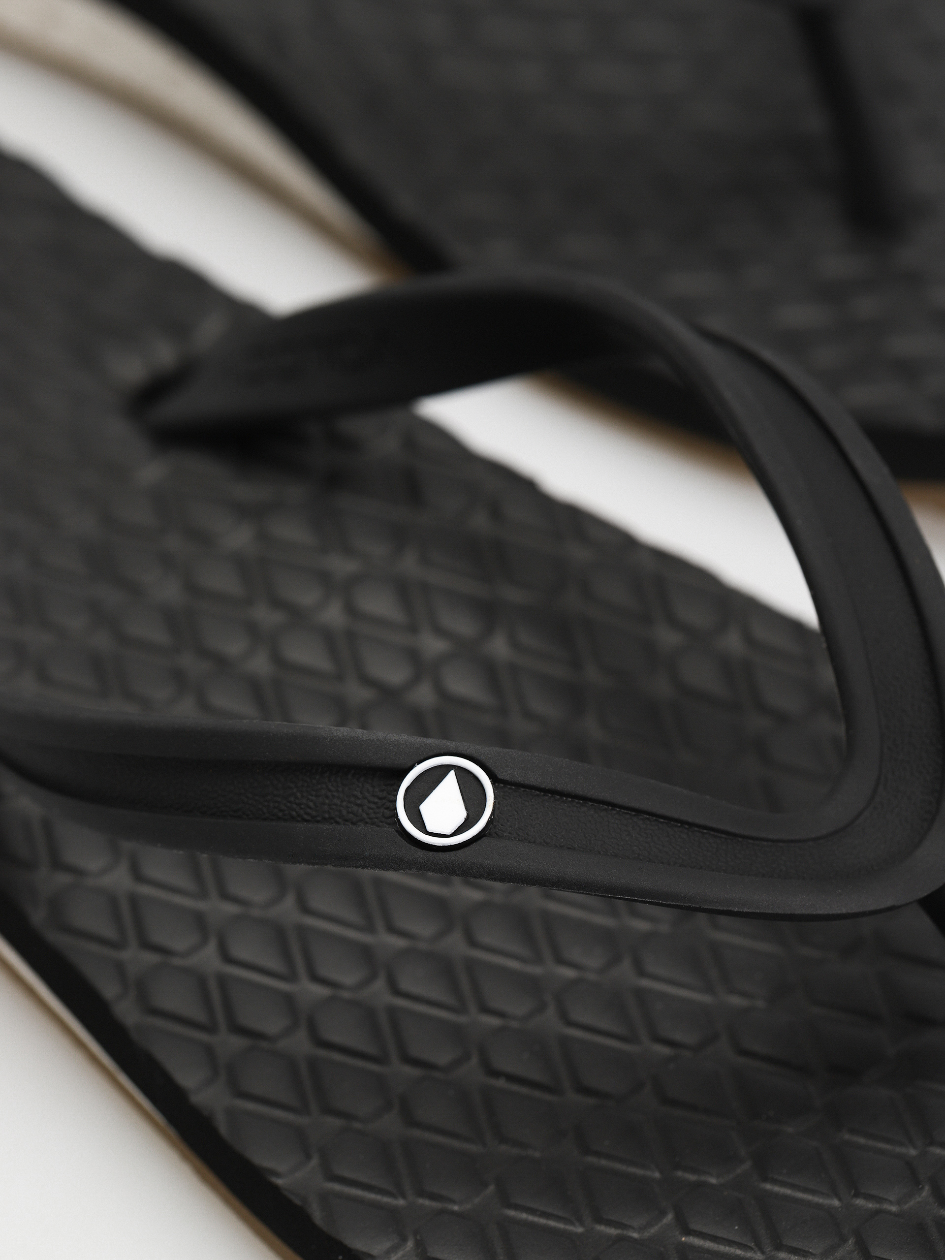 papuci de plajă Volcom Eco Concourse Wmn (black white)