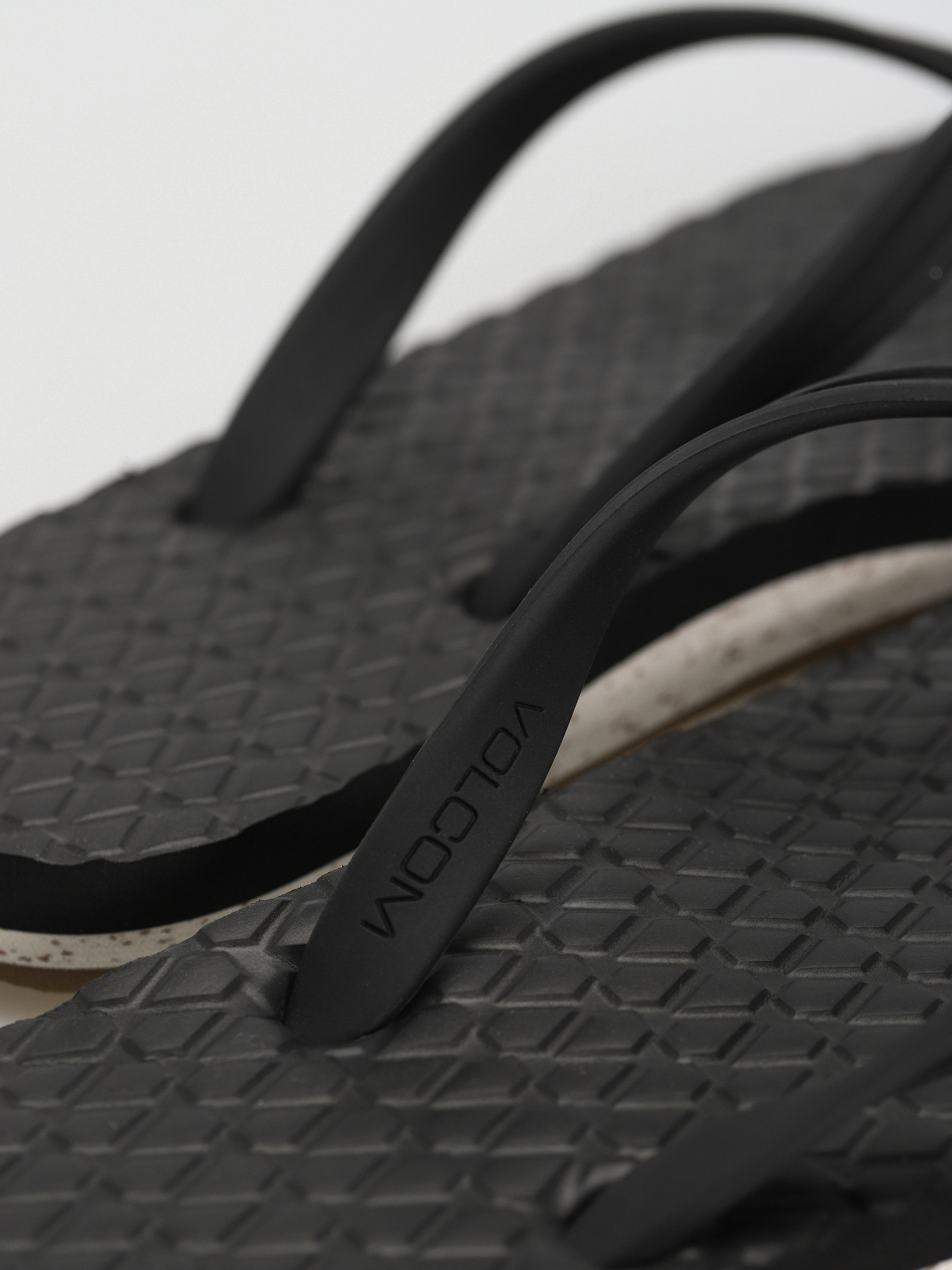 papuci de plajă Volcom Eco Concourse Wmn (black white)