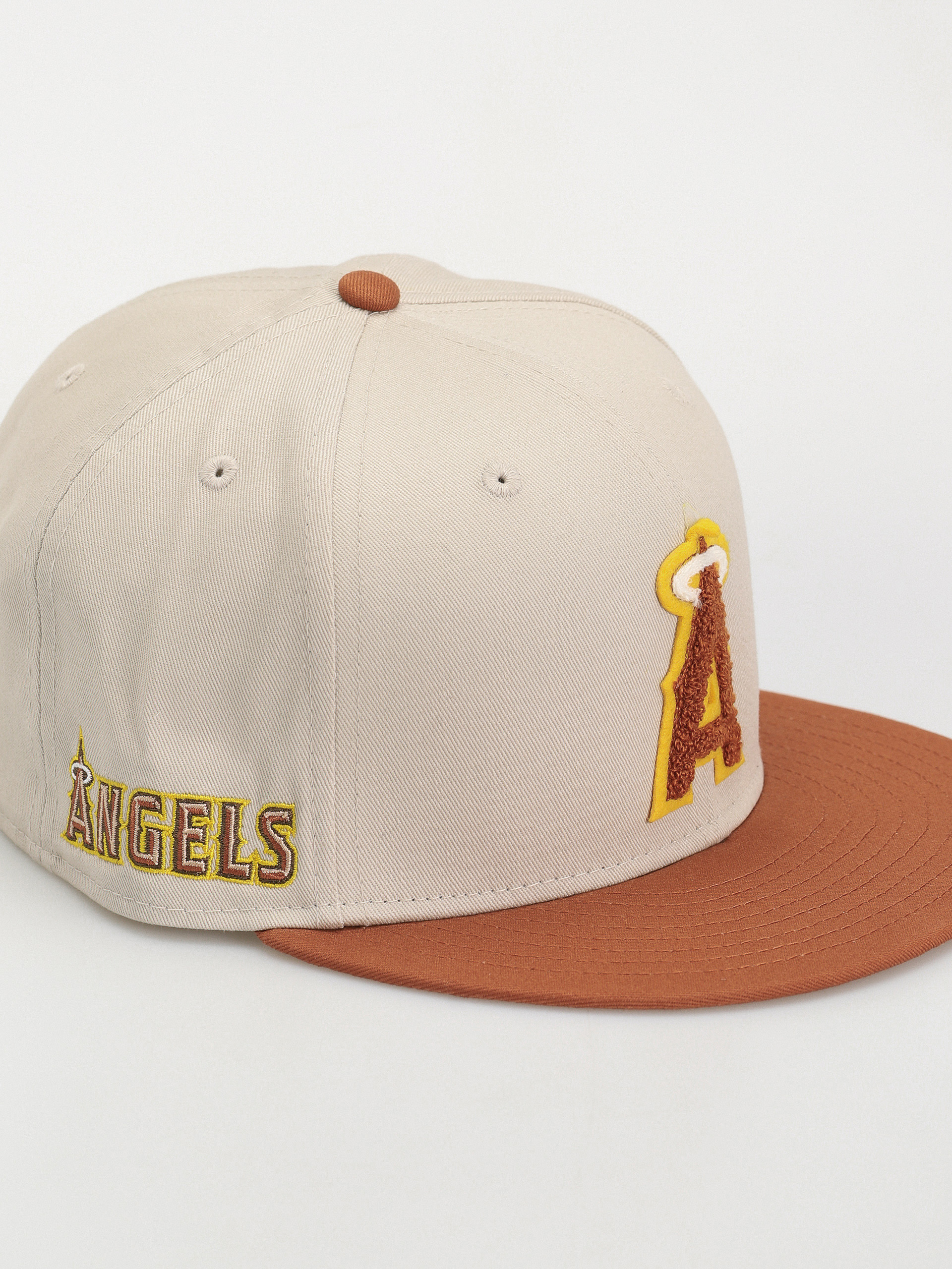Șapcă New Era Boucle 59Fifty Anaheim Angels (stone/brown)