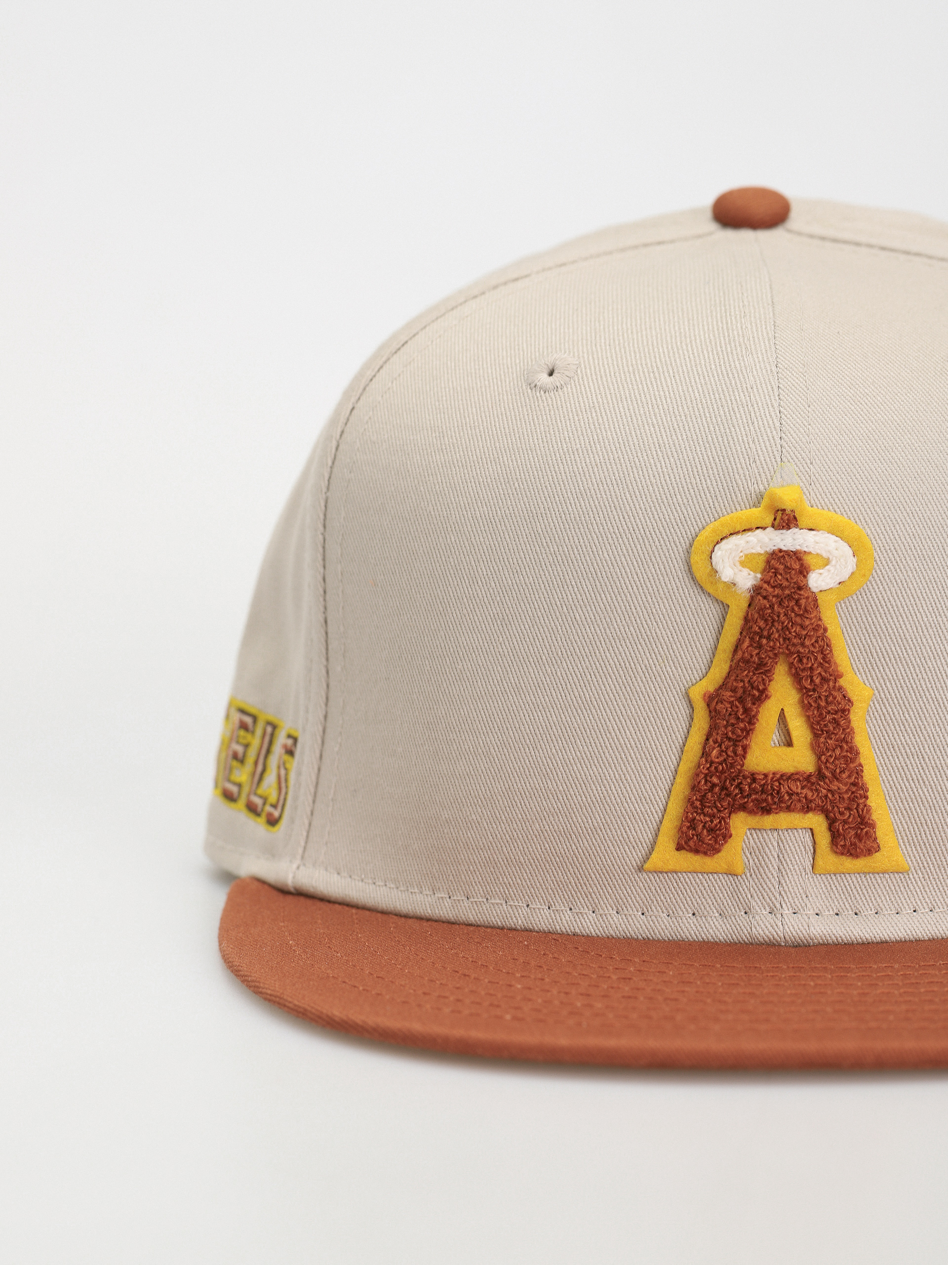 Șapcă New Era Boucle 59Fifty Anaheim Angels (stone/brown)