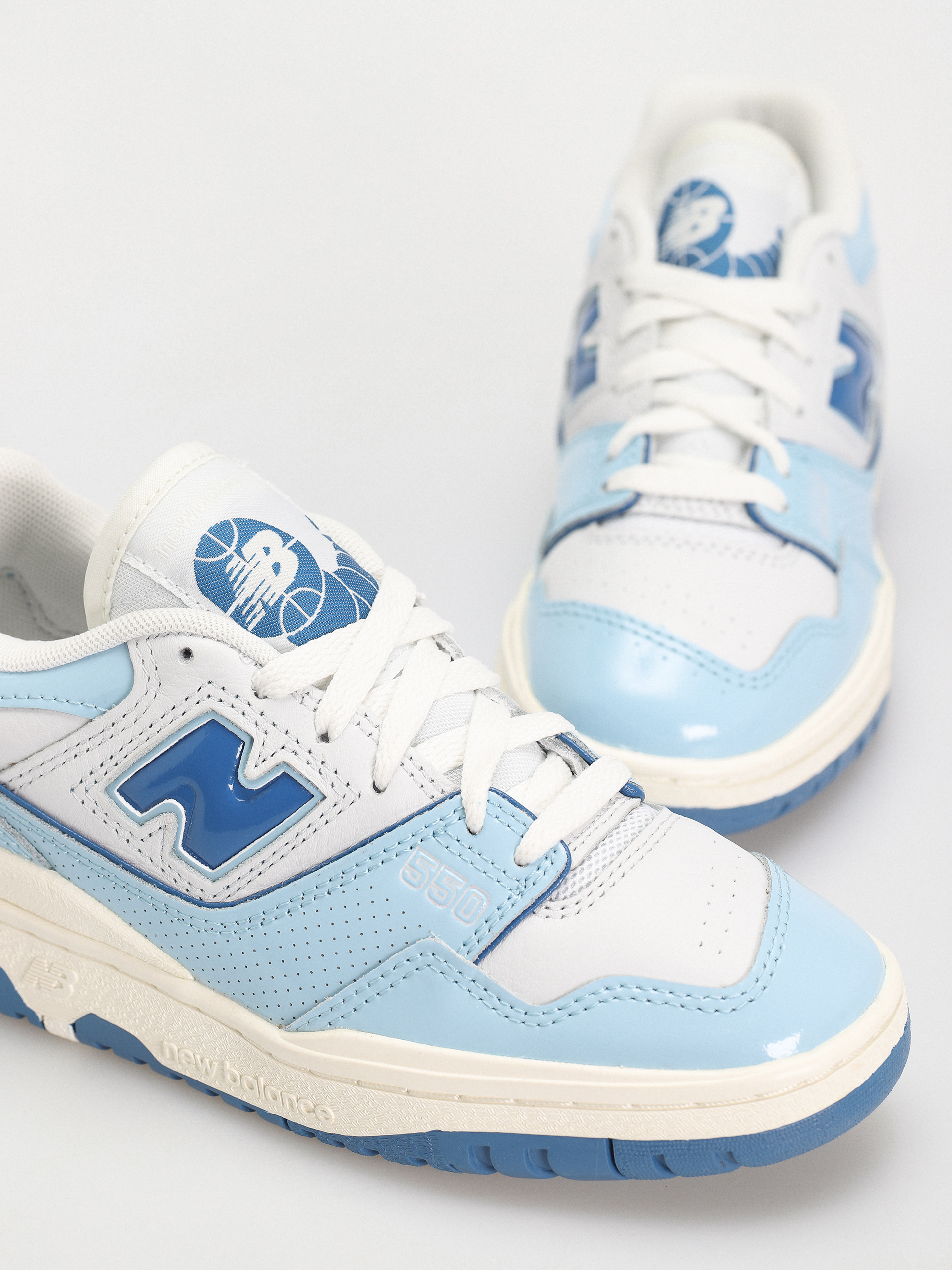 Pantofi New Balance 550 (chrome blue patent)