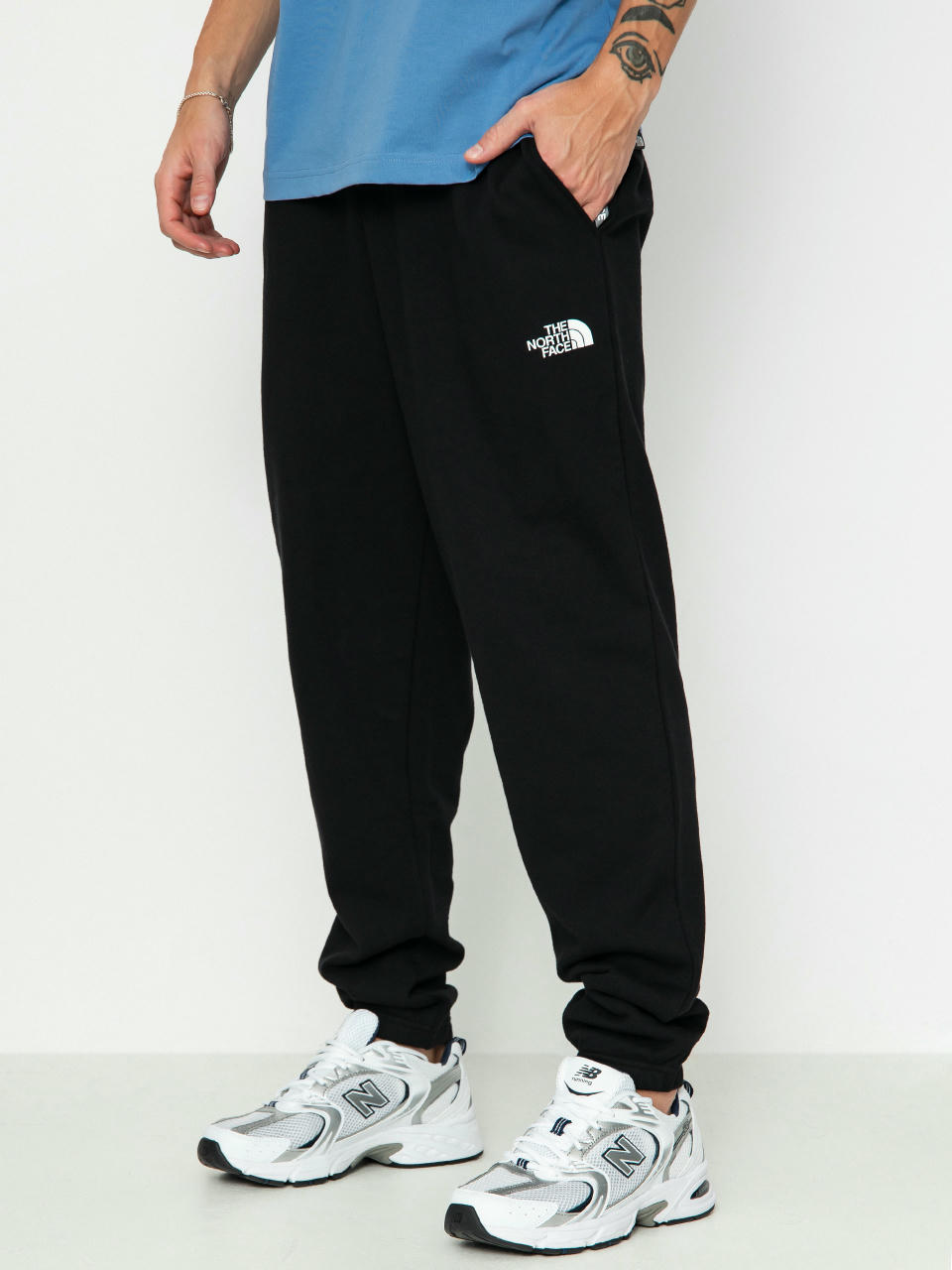 Pantaloni The North Face Zumu Jogger (tnf black)