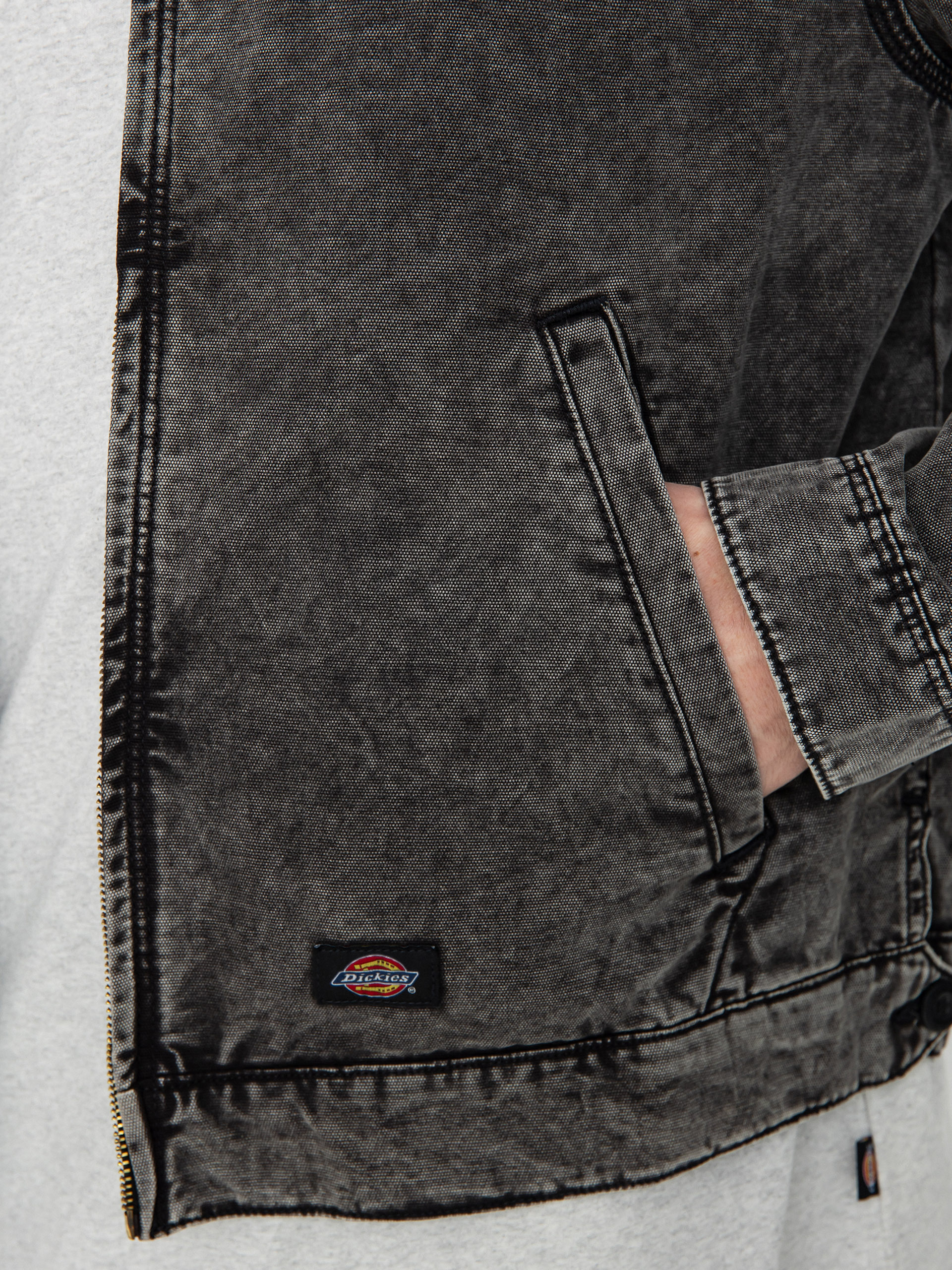 Geacă Dickies Newington (dble dye/acid wash black)