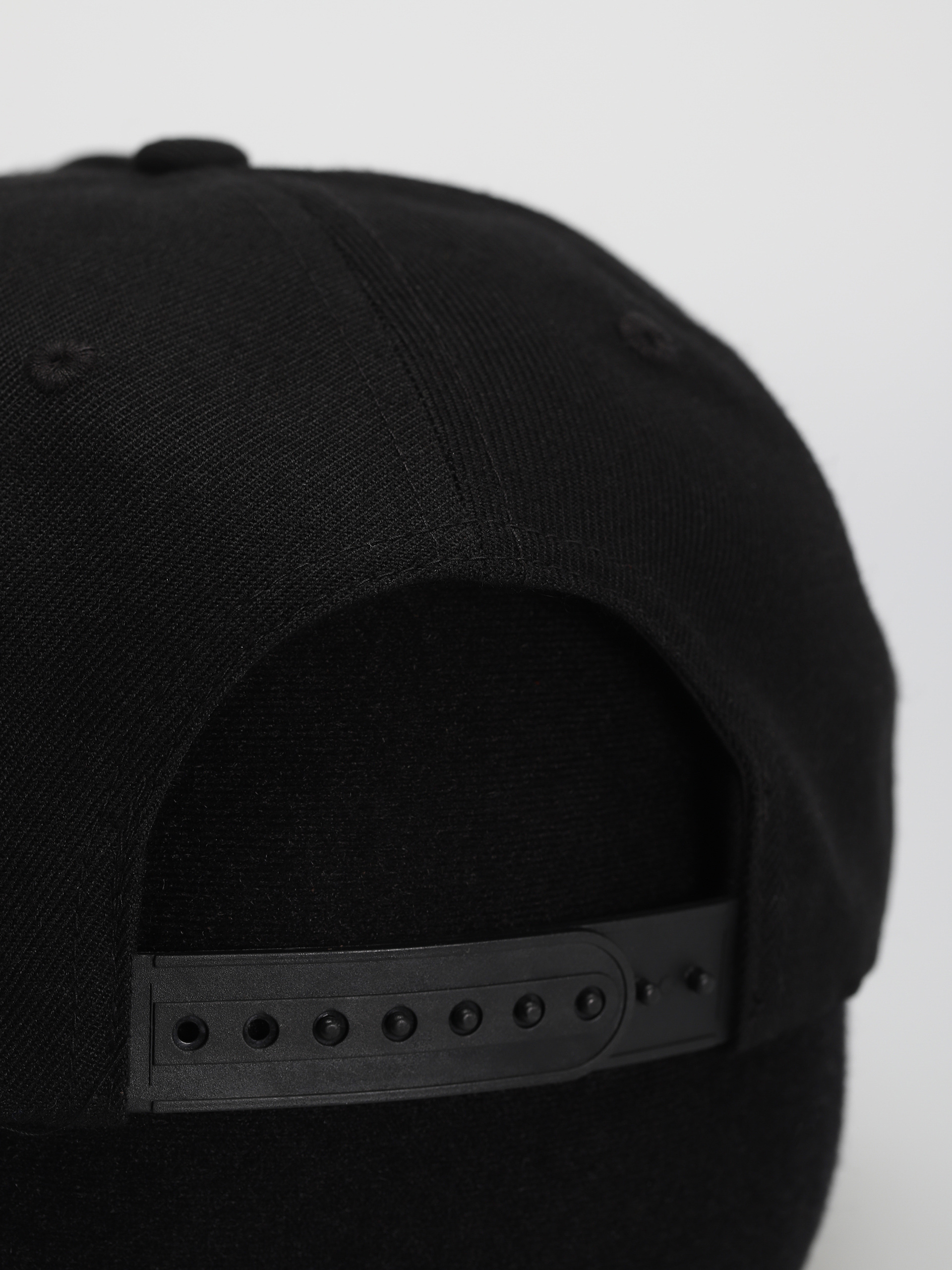 Șapcă Brixton Crest C Mp Snapback (black/black/black)