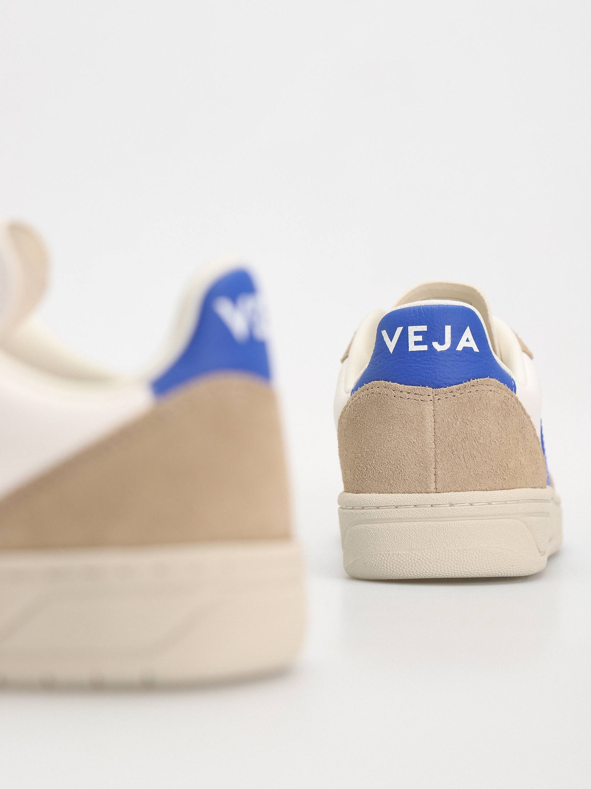 Pantofi Veja V-10 Wmn (extra white paros sahara)