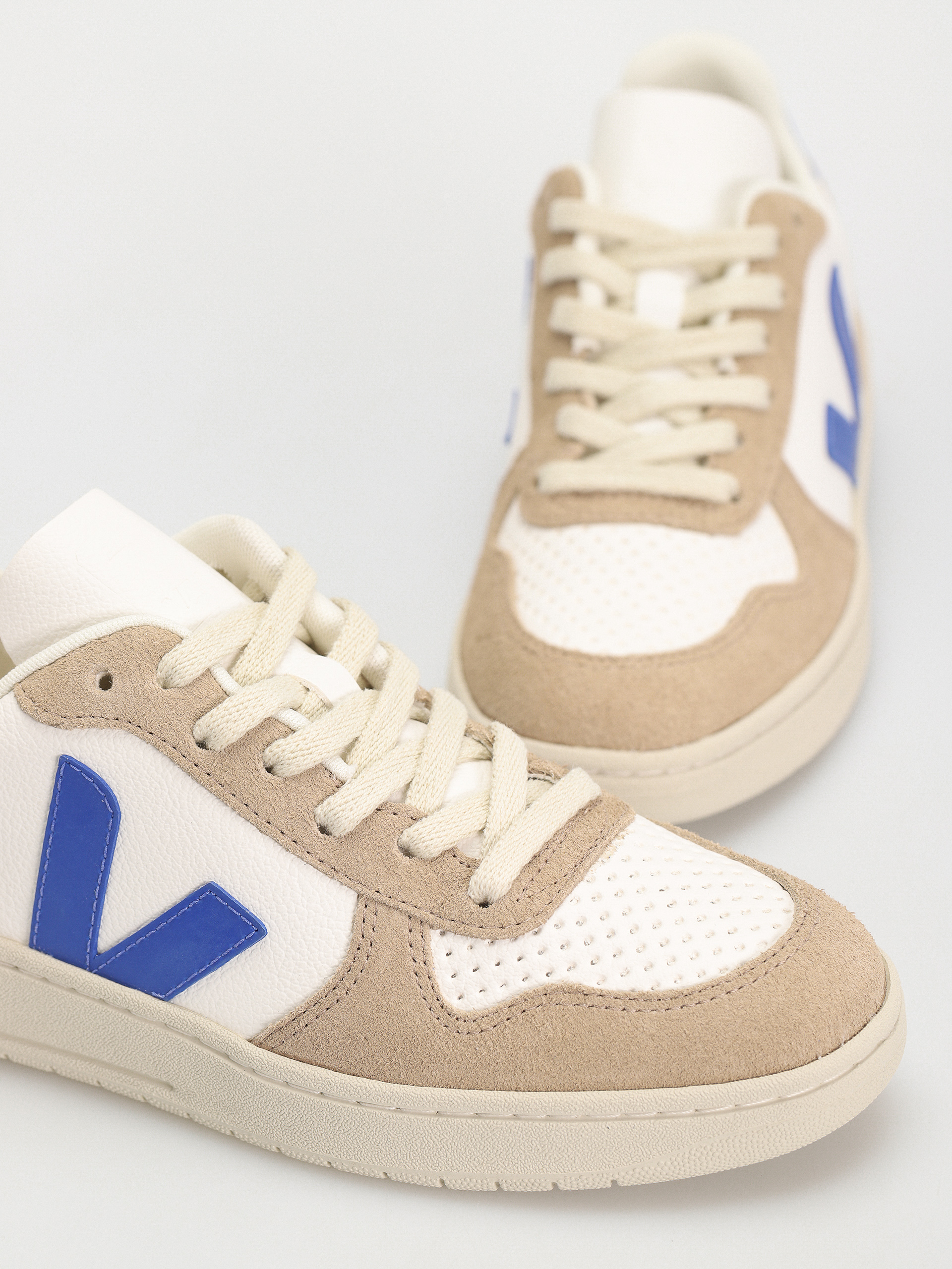Pantofi Veja V-10 Wmn (extra white paros sahara)