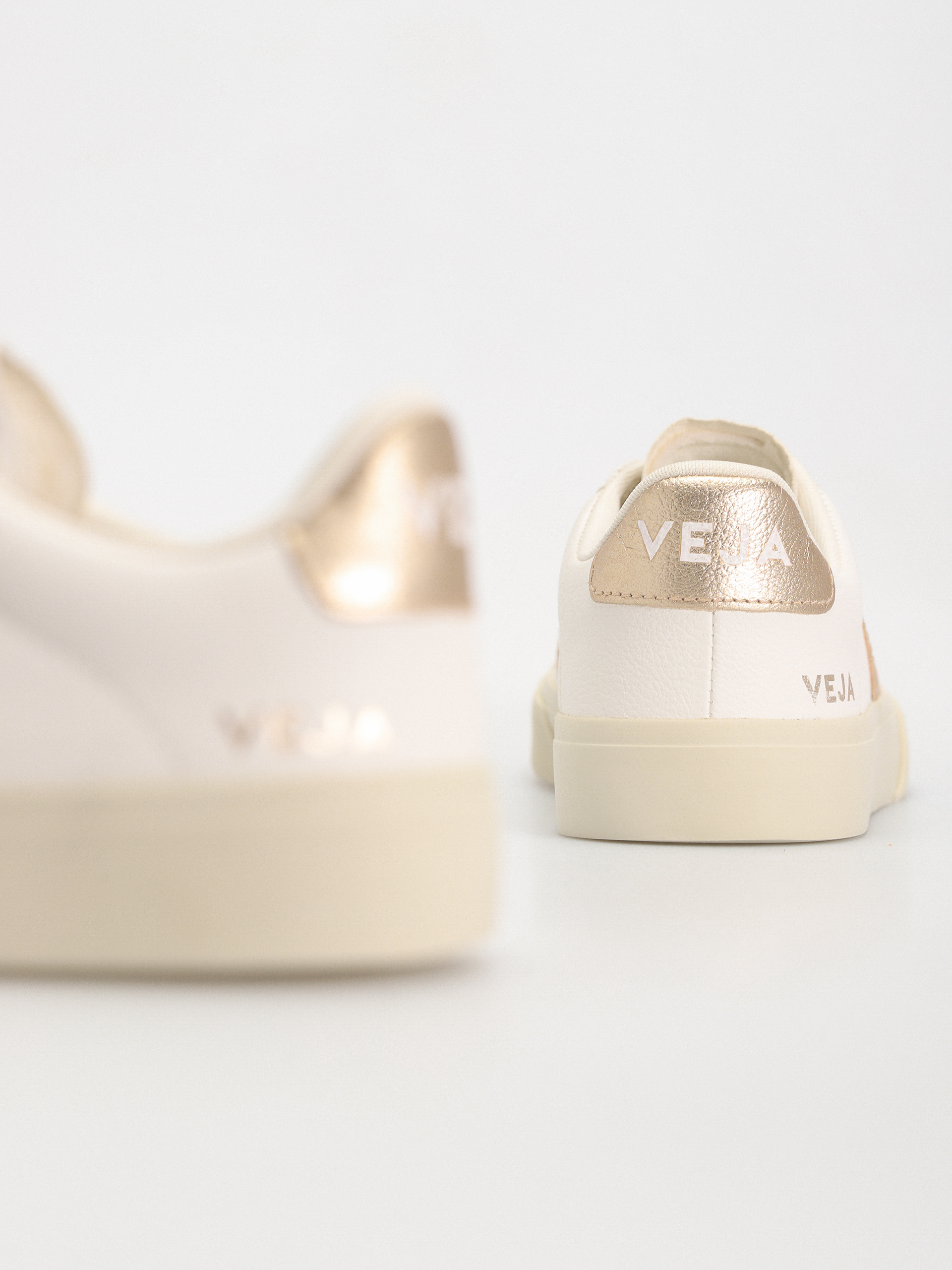 Pantofi Veja Campo Wmn (extra white platine)