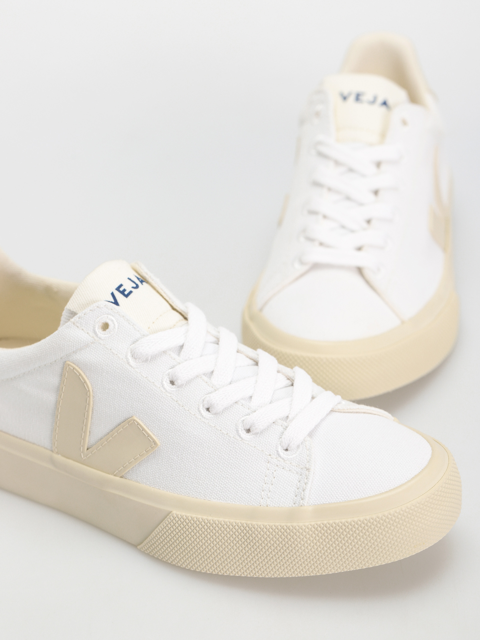 Pantofi Veja Campo Canvas Wmn (white pierre)
