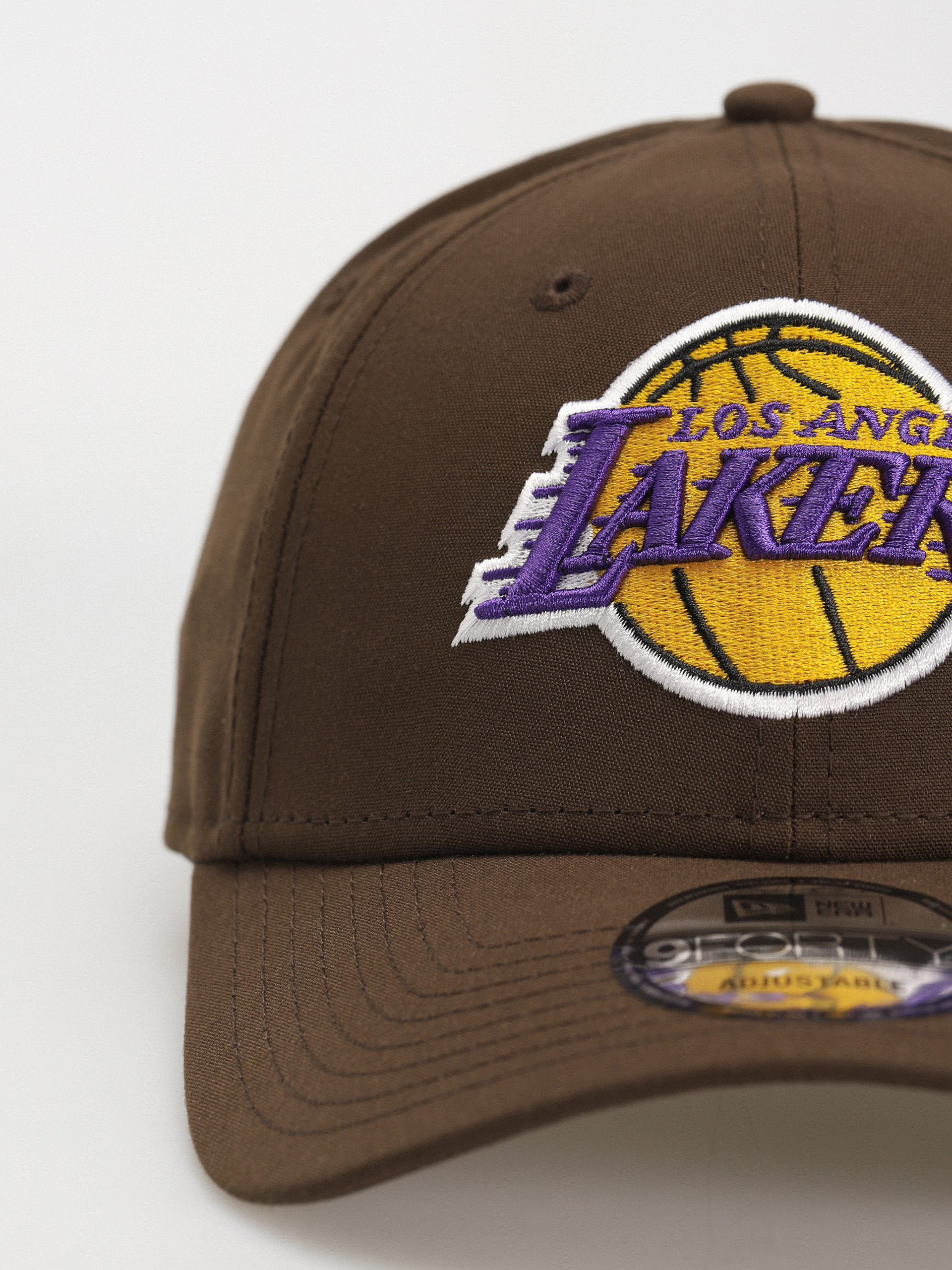 Șapcă New Era Repreve 9Forty Los Angeles Lakers (brown)
