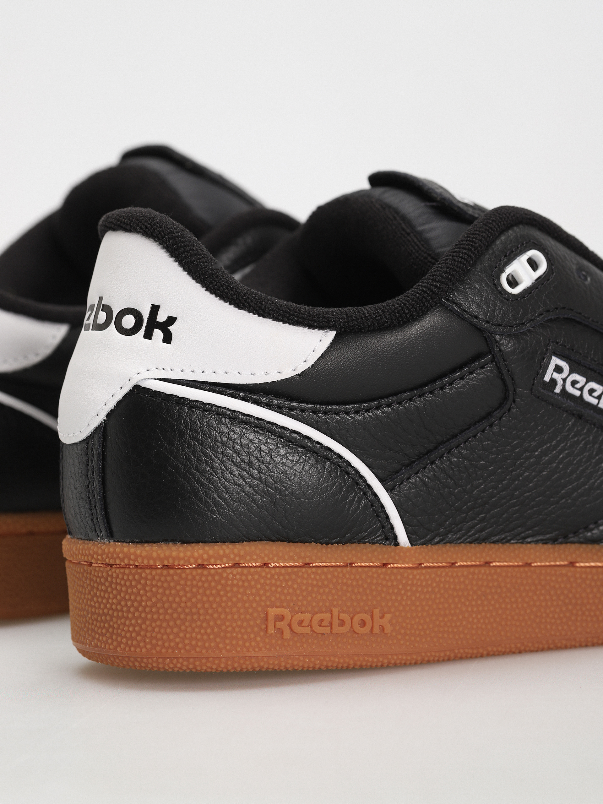 Pantofi Reebok Club C Bulc (black/ftwwht/rbkg03)