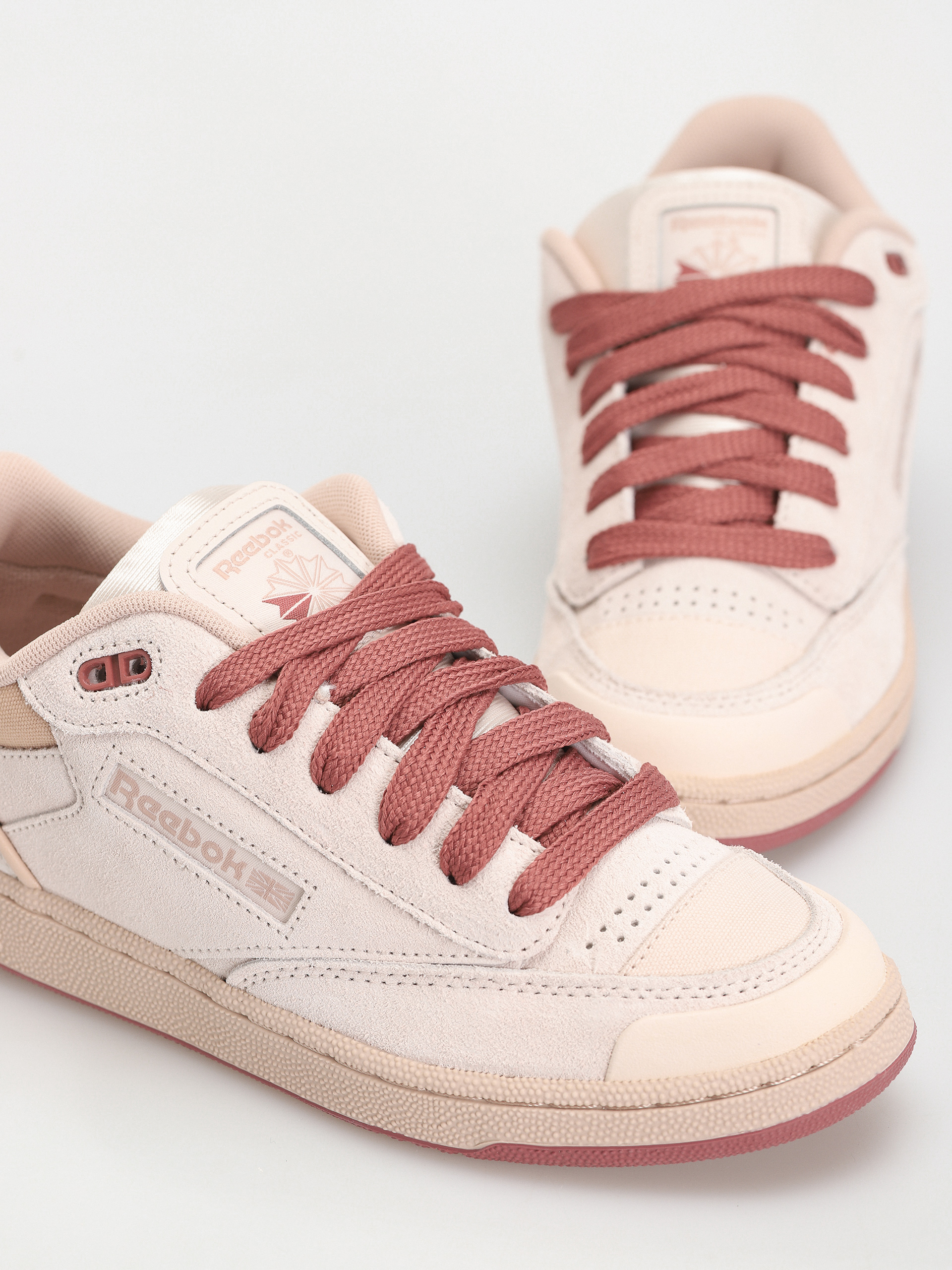 Pantofi Reebok Club C Bulc Wmn (blush/pinstu/sedros)