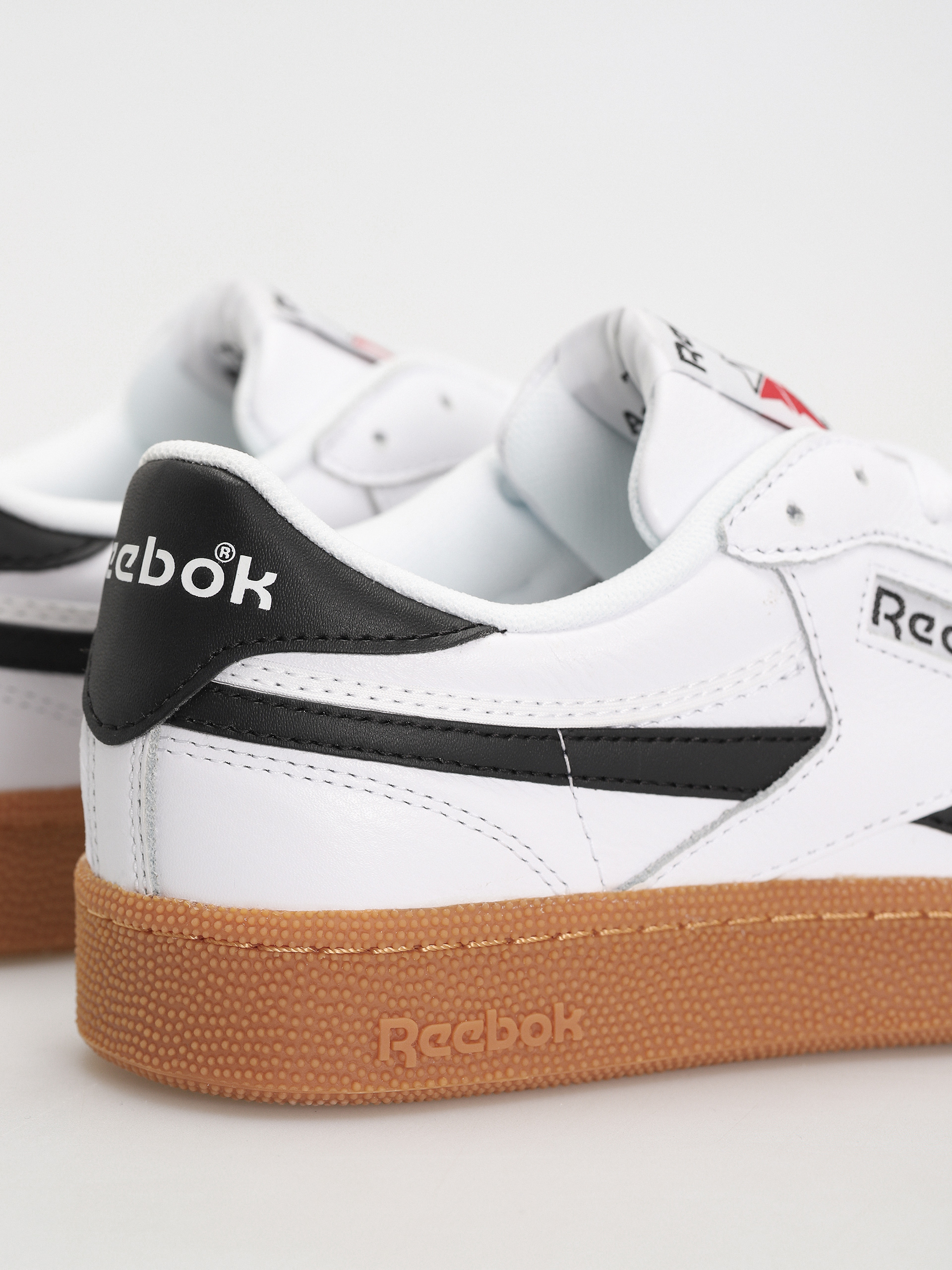 Pantofi Reebok Club C Revenge Vintage (white/black/gum)