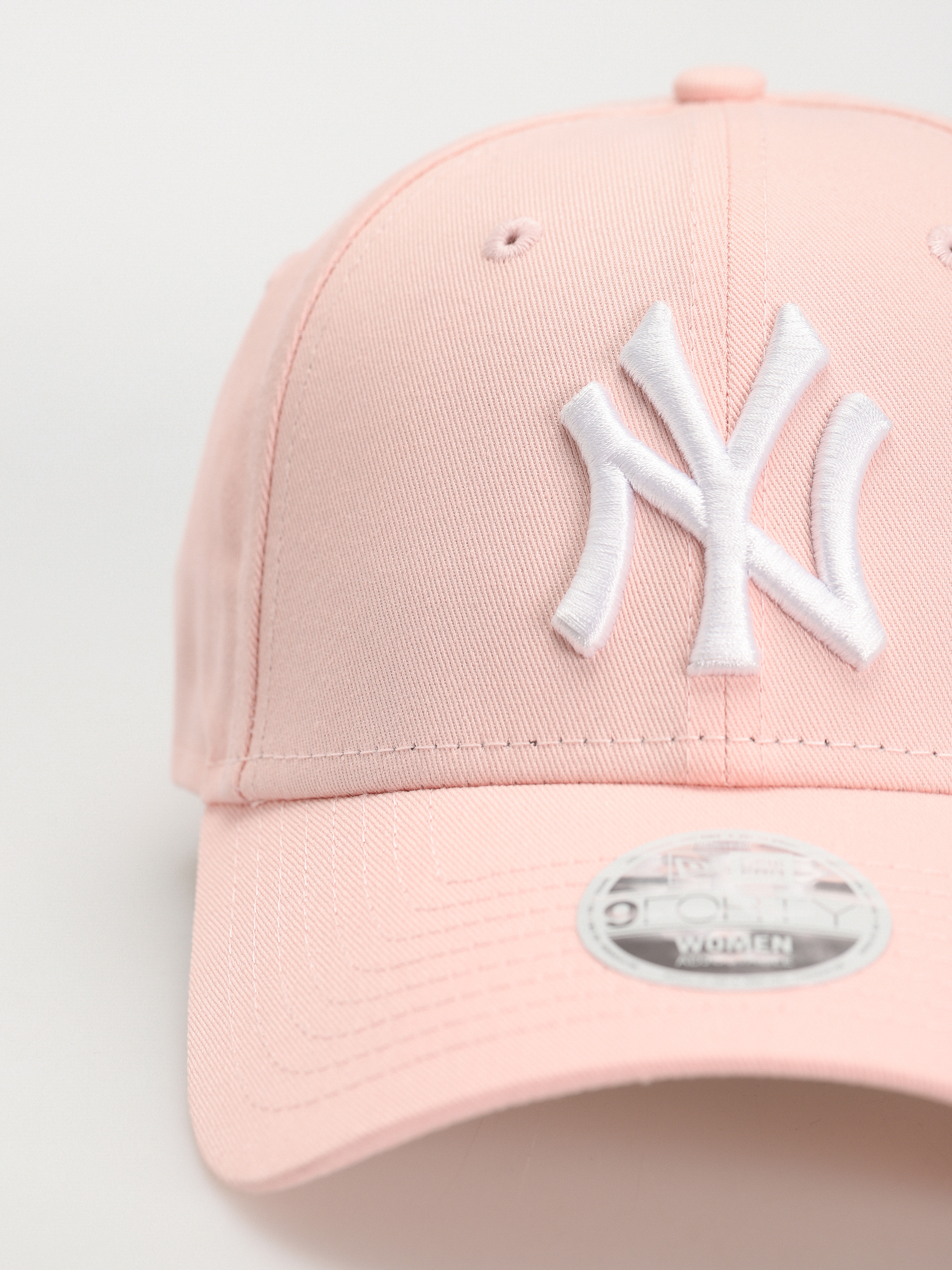 Șapcă New Era League Essential 9Forty New York Yankees Wmn (peach)