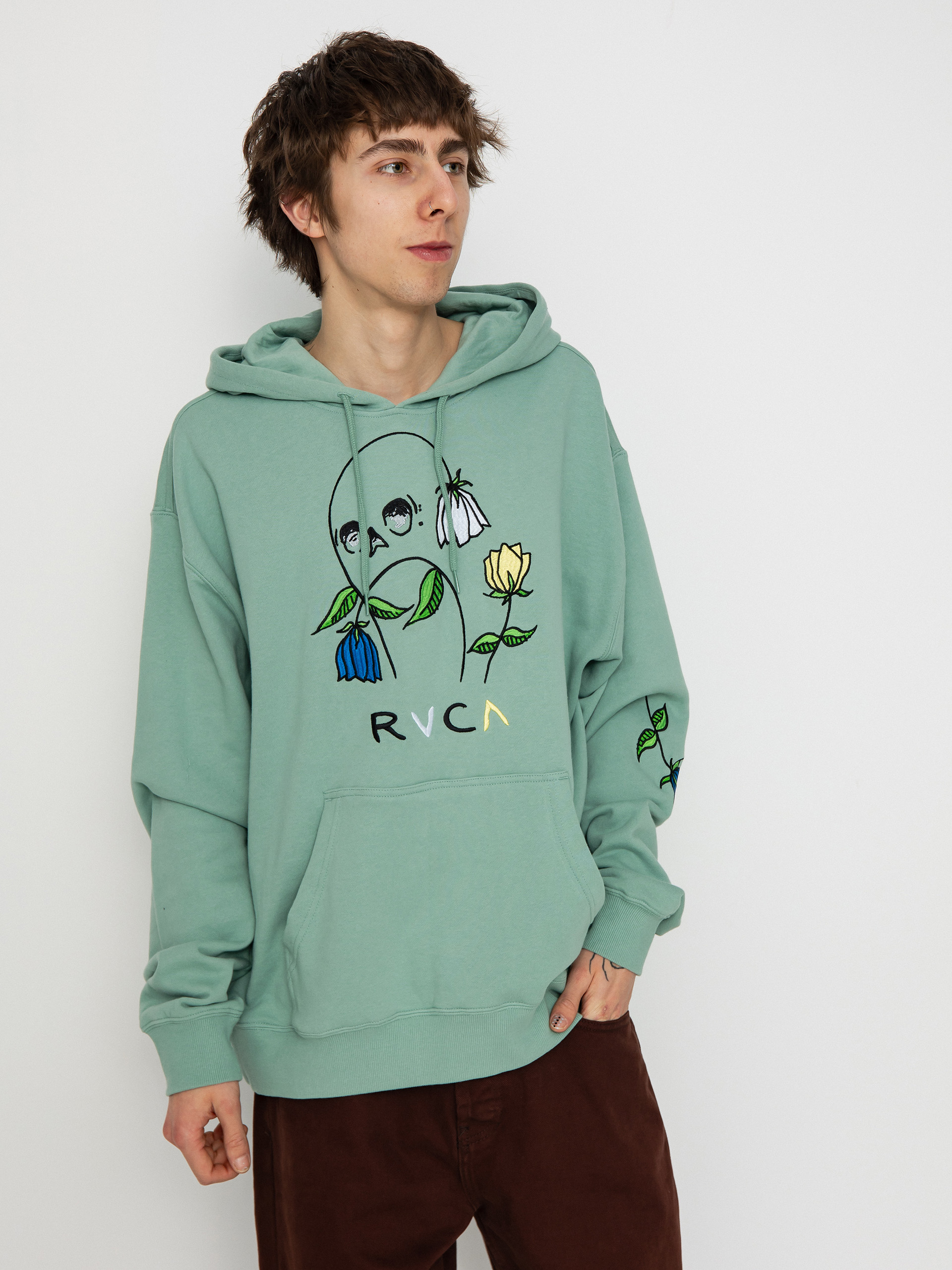 Hanorac cu glugă RVCA Flower Skull HD (green haze)