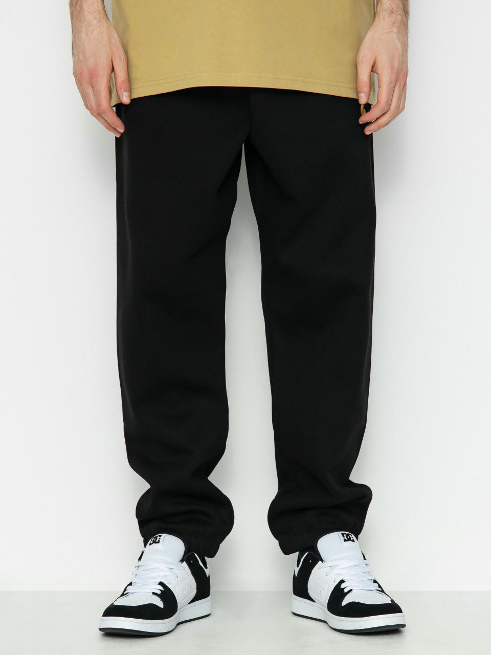 Pantaloni Carhartt WIP Chase (black/gold)