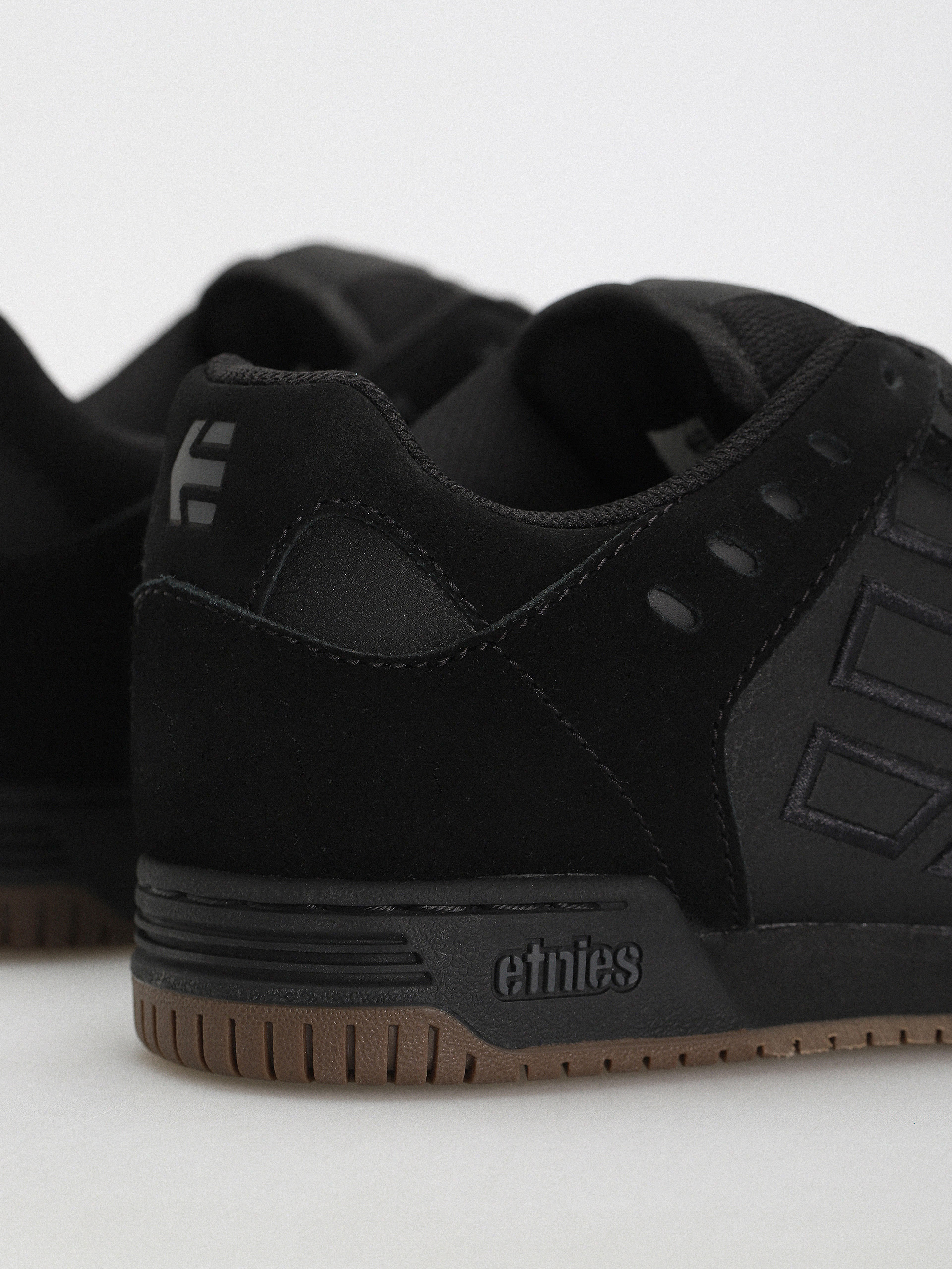 Pantofi Etnies Faze (black/black/gum)