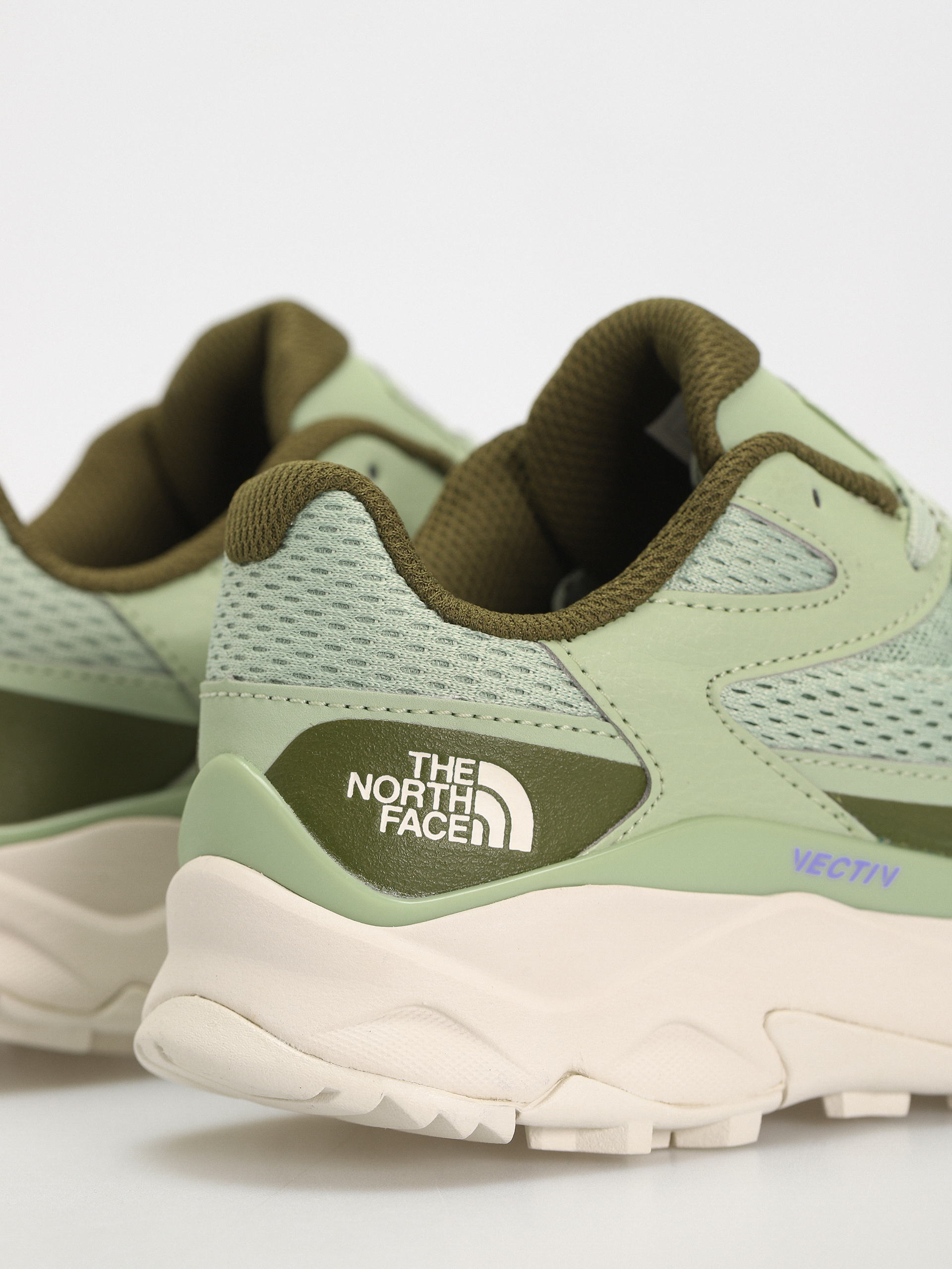 Pantofi The North Face Vectiv Taraval Wmn (misty sage/forest olive)