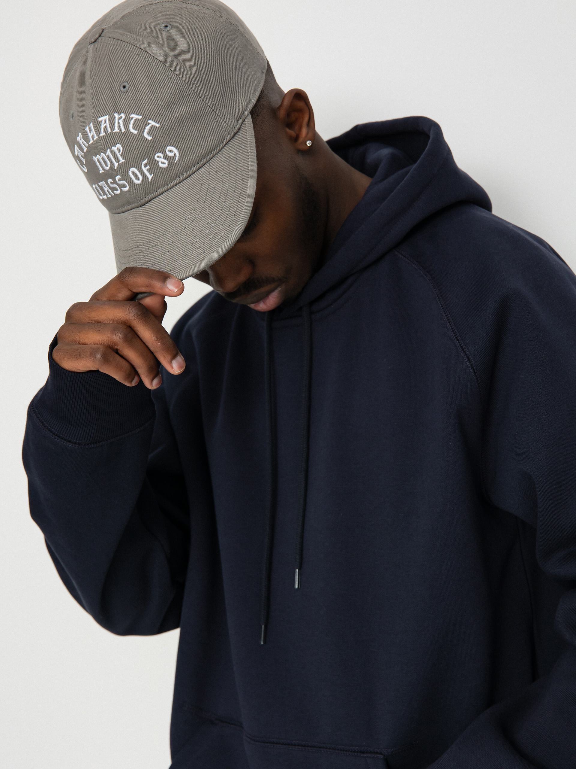 Hanorac cu glugă Carhartt WIP Chase HD (dark navy/gold)