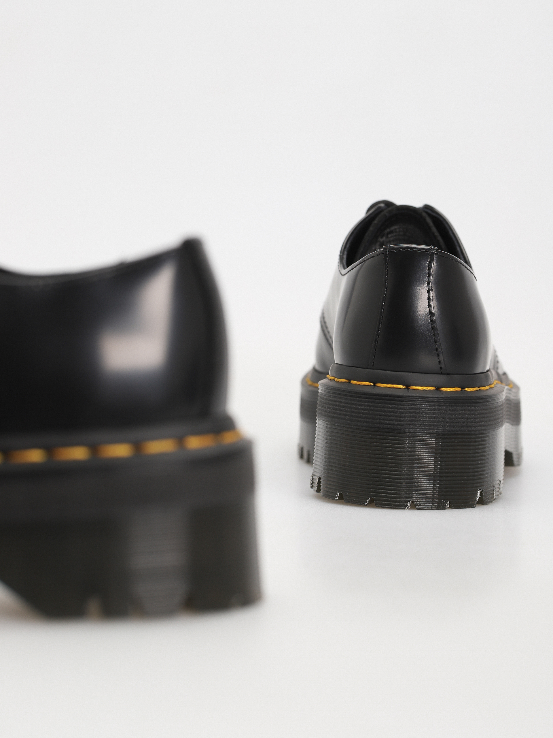 Pantofi Dr. Martens 1461 Quad Wmn (polished smooth black)