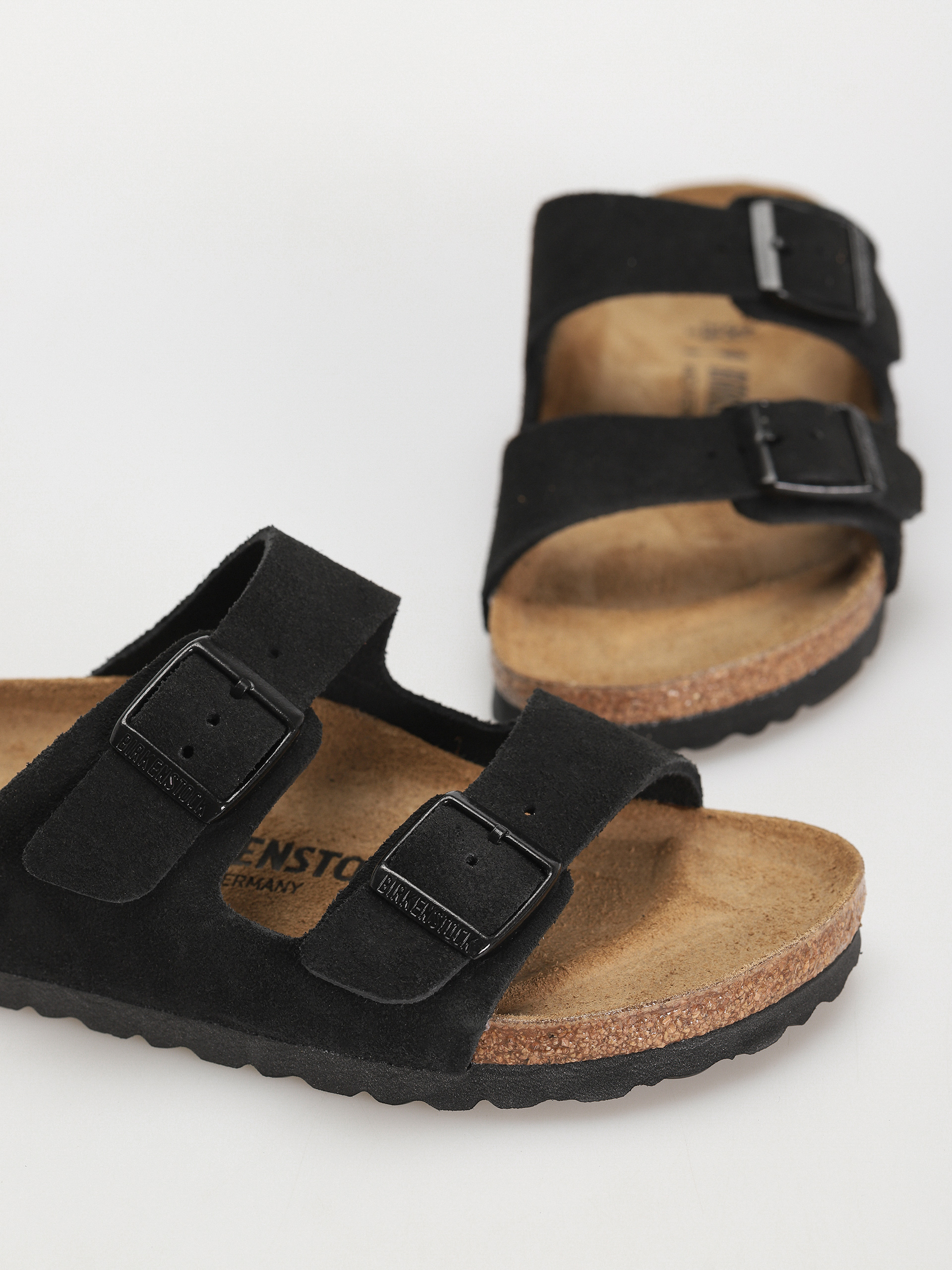 Șlapi Birkenstock Arizona Suede Leather Narrow Wmn (black)
