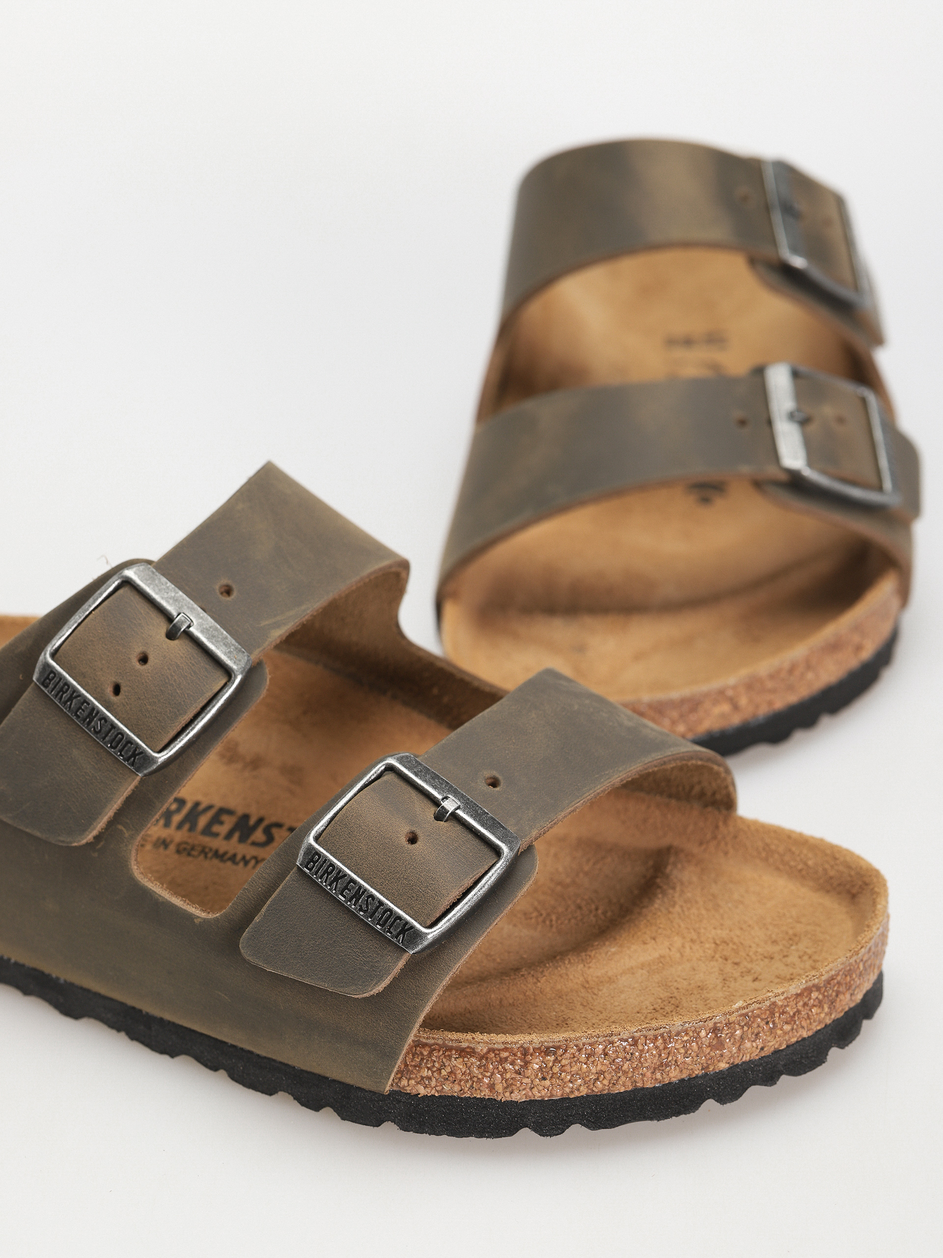 Șlapi Birkenstock Arizona Oiled Leather Regular (faded khaki)
