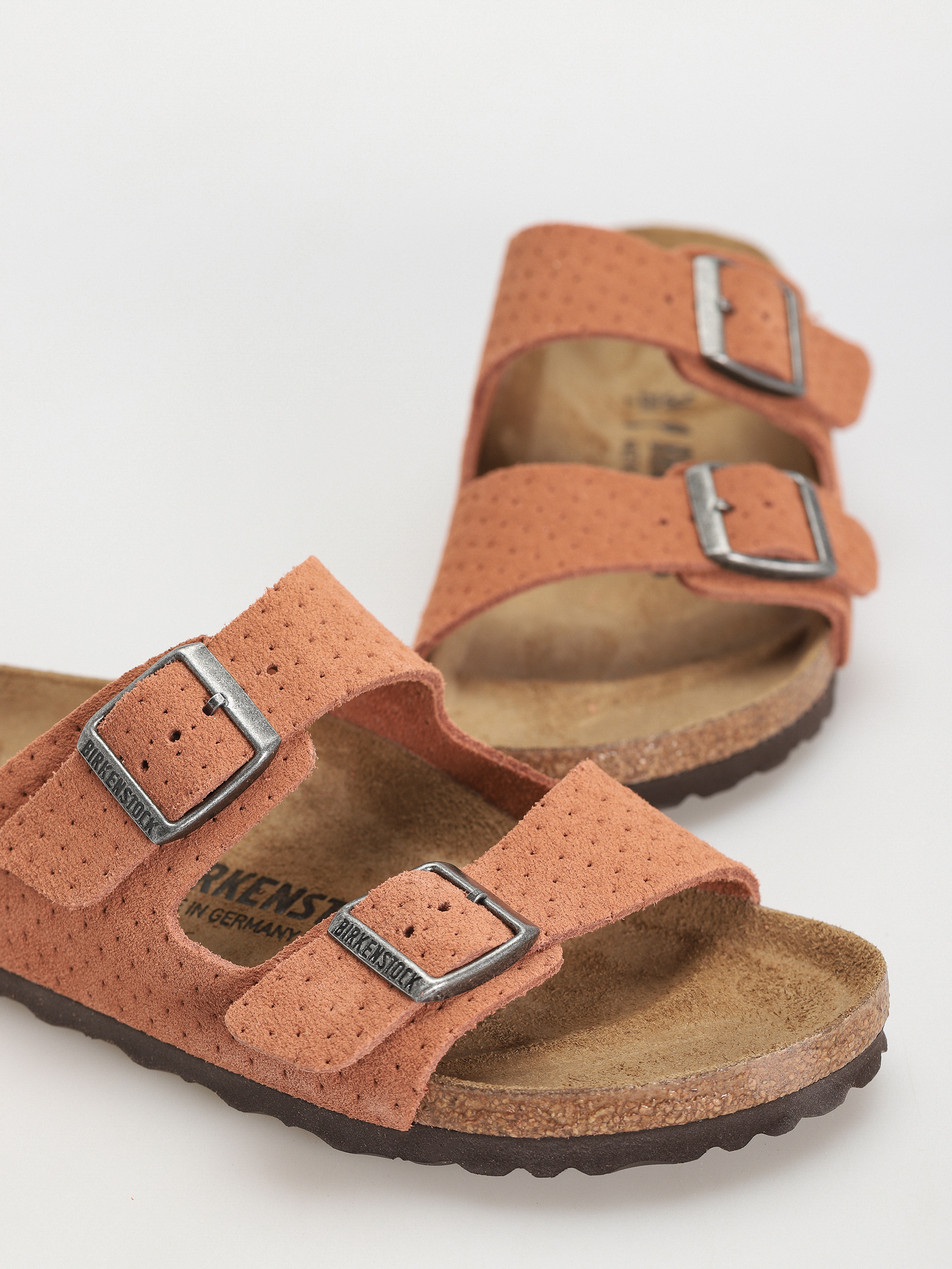 Șlapi Birkenstock Arizona Suede Embossed Narrow Wmn (emboss dots burnt orange)