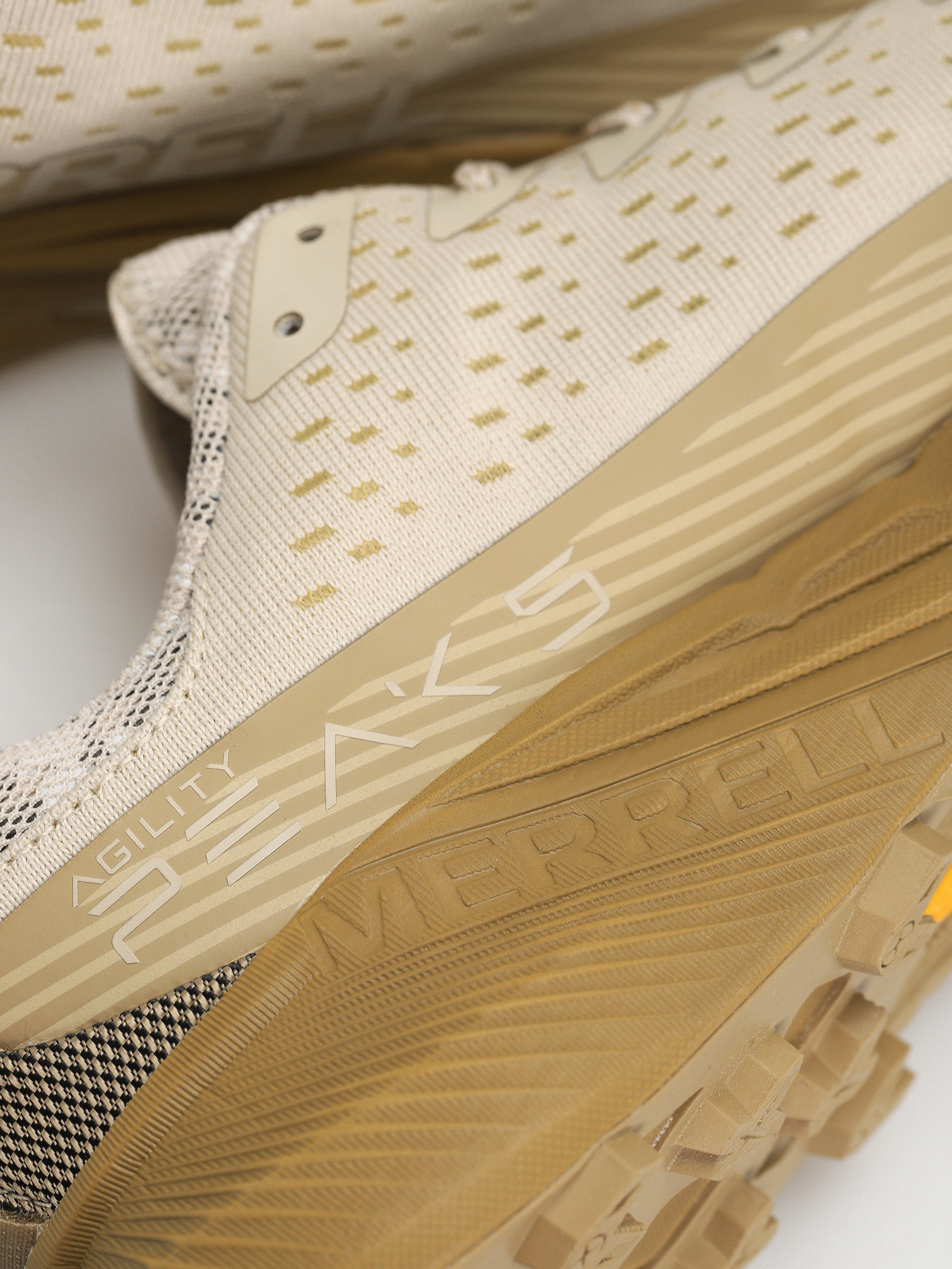 Pantofi Merrell Agility Peak 5 (oyster/coyote)