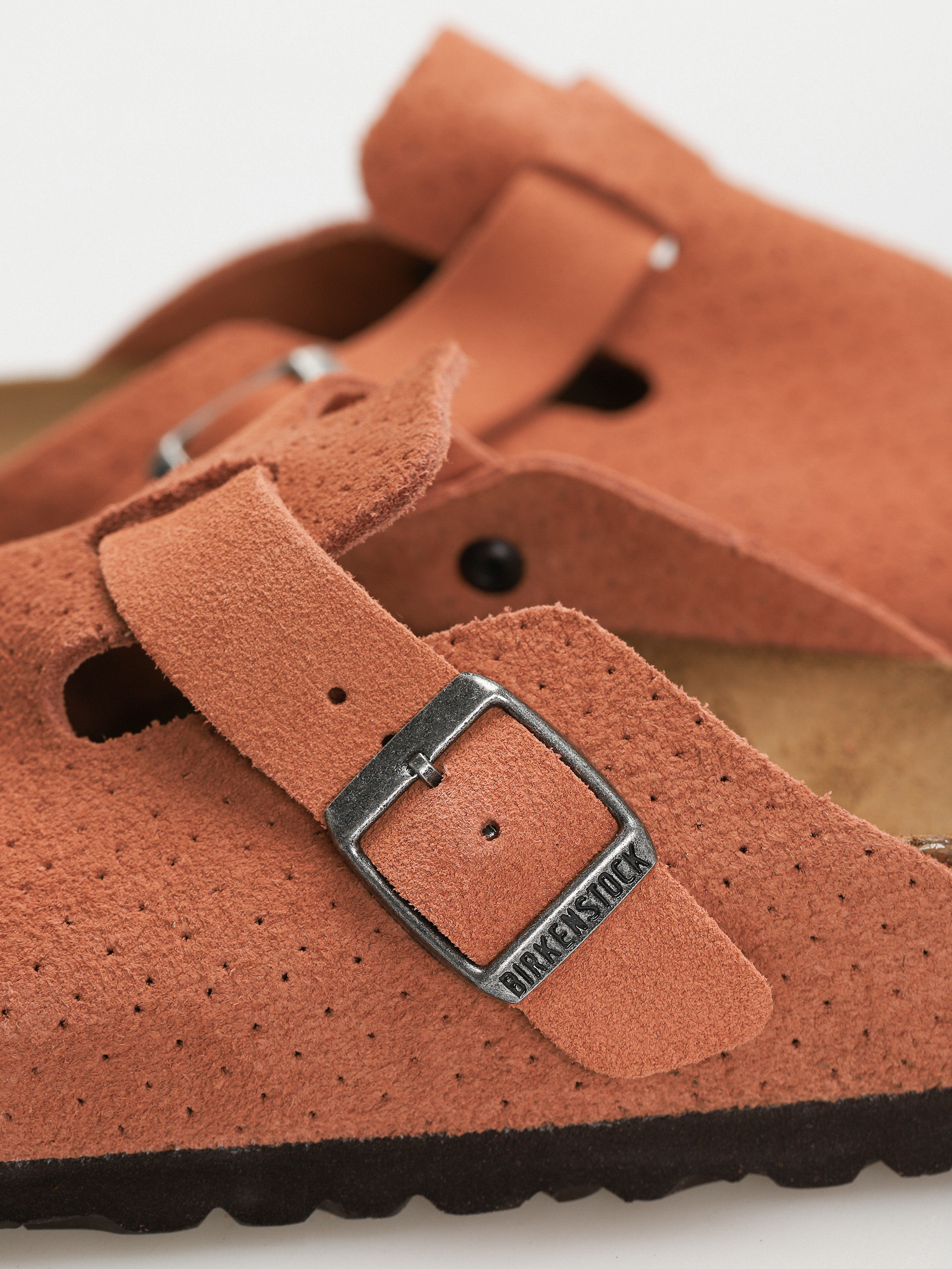 Șlapi Birkenstock Boston Suede Embossed Narrow Wmn (emboss dots burnt orange)