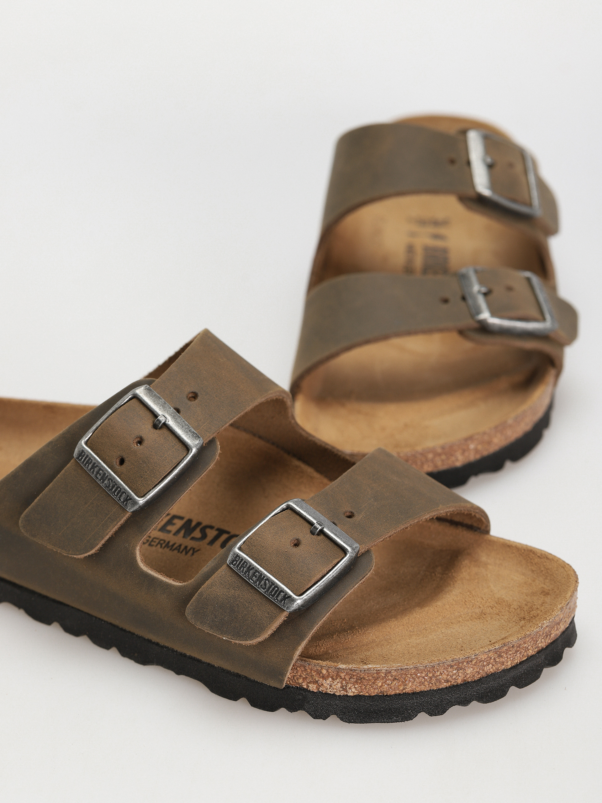 Șlapi Birkenstock Arizona Oiled Leather Narrow Wmn (faded khaki)